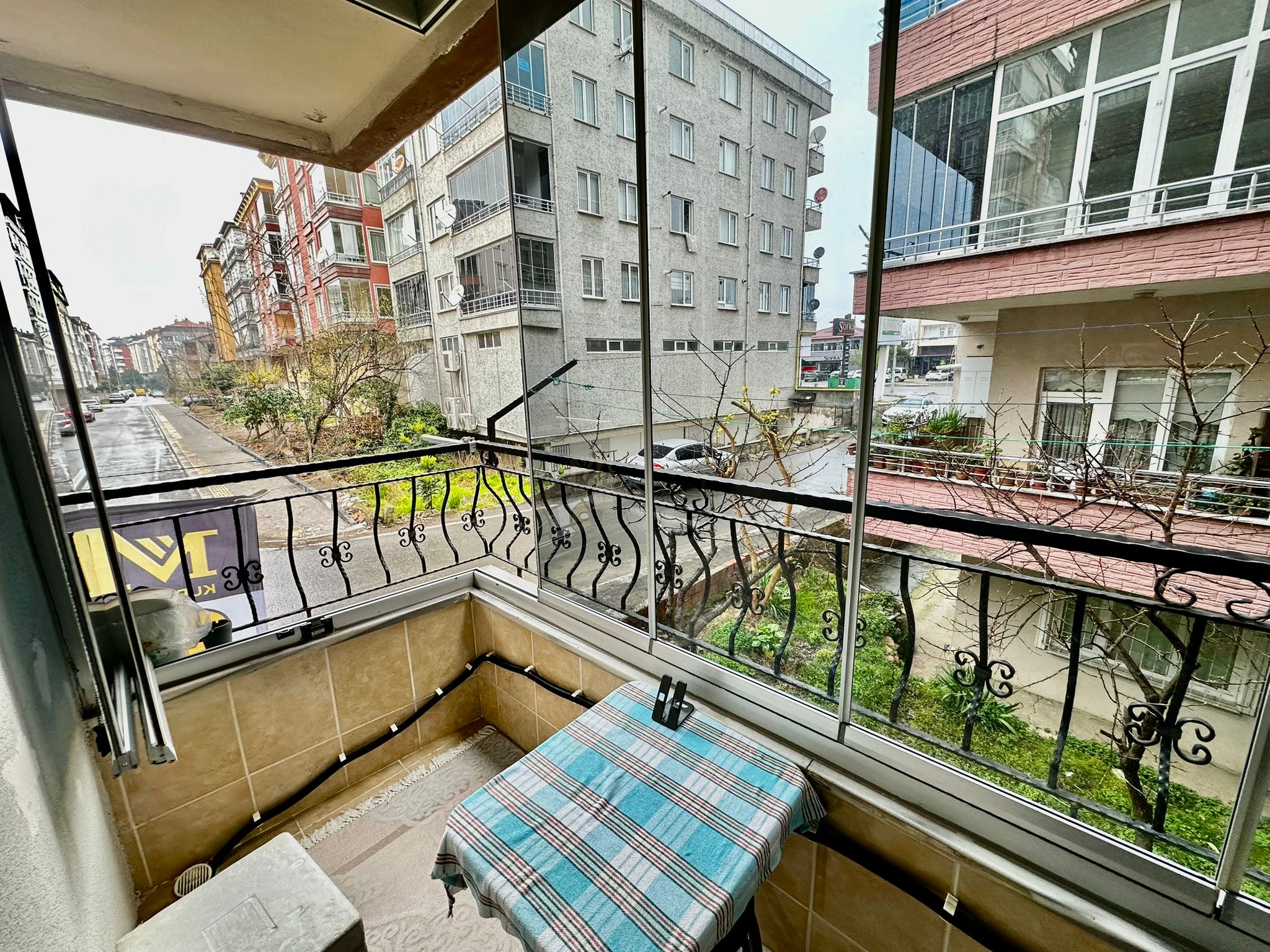 MABEL'DEN ANA YOLA 2 ADIM MESAFEDE MASRAFSIZ ARA KAT 2+1