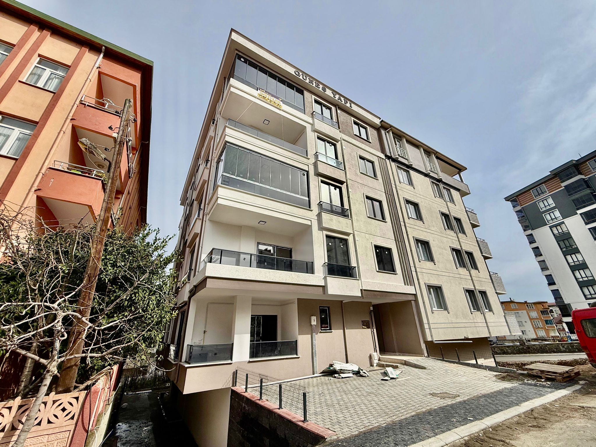 MABEL'DEN - OKULLAR BÖLGESİ DENİZ MANZARALI LÜX 2+1