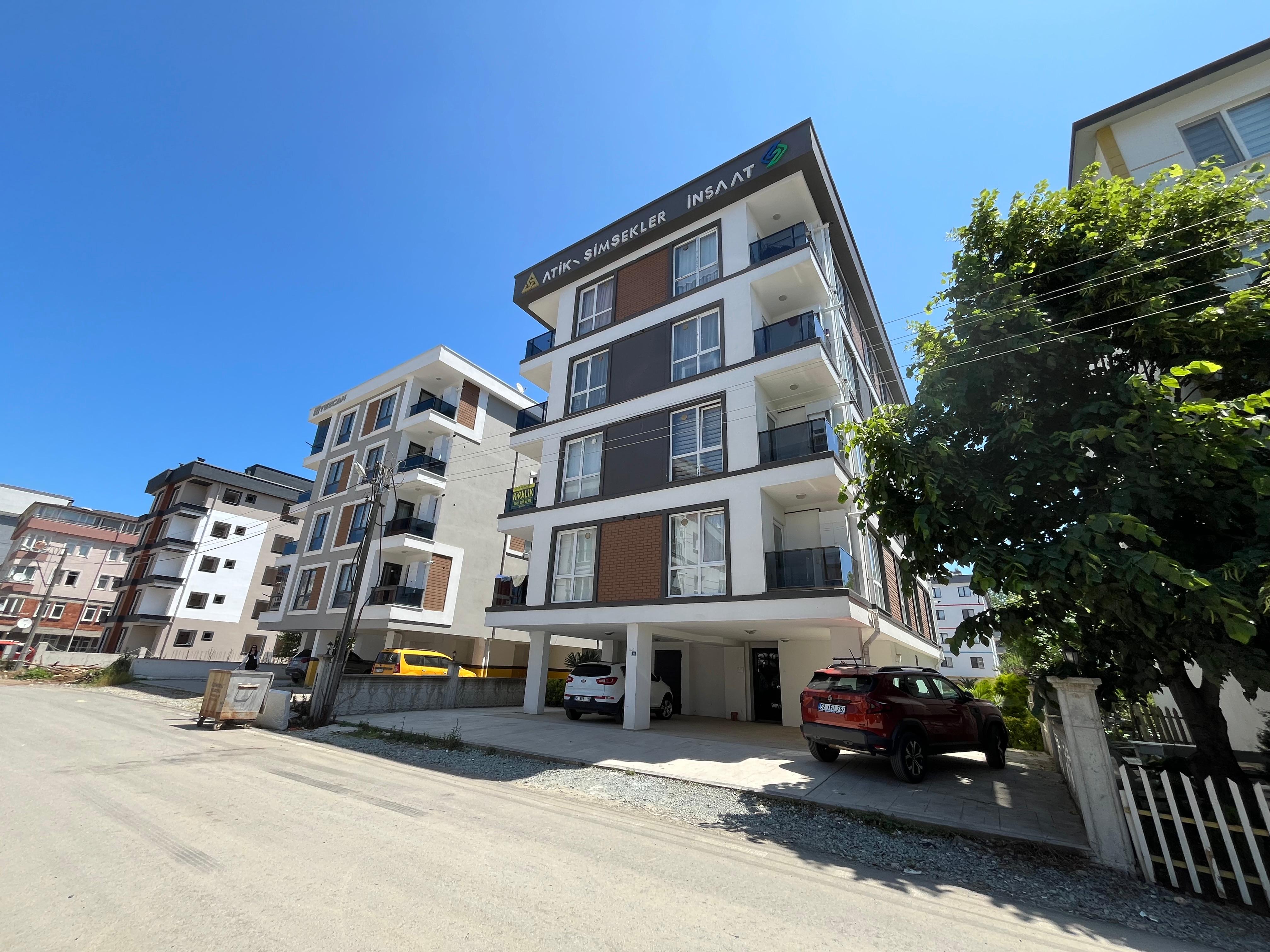 CUMHURİYET EŞYALI 1+1 KİRALIK ATİK İNŞAAT