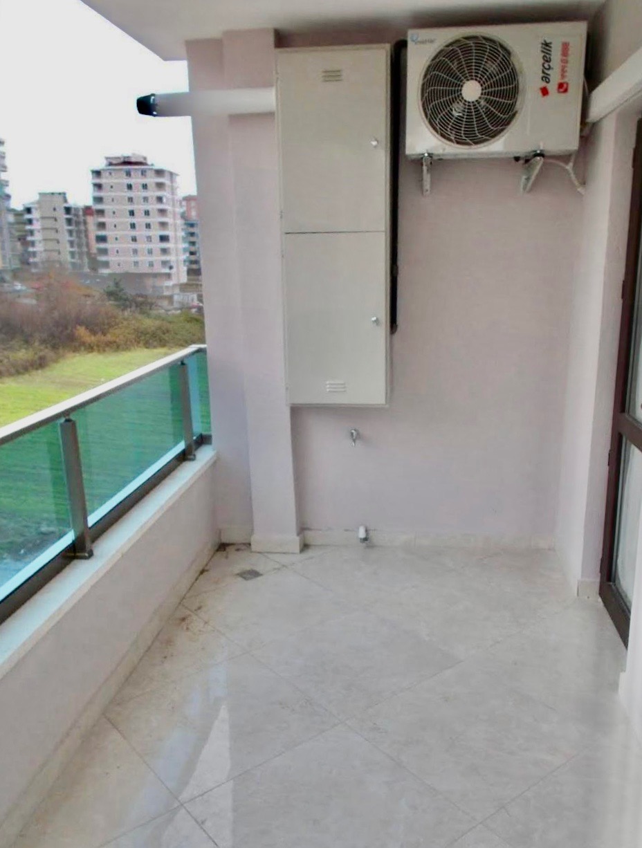 GENİŞ 1+1 ARA KAT KİRALIK DAİRE