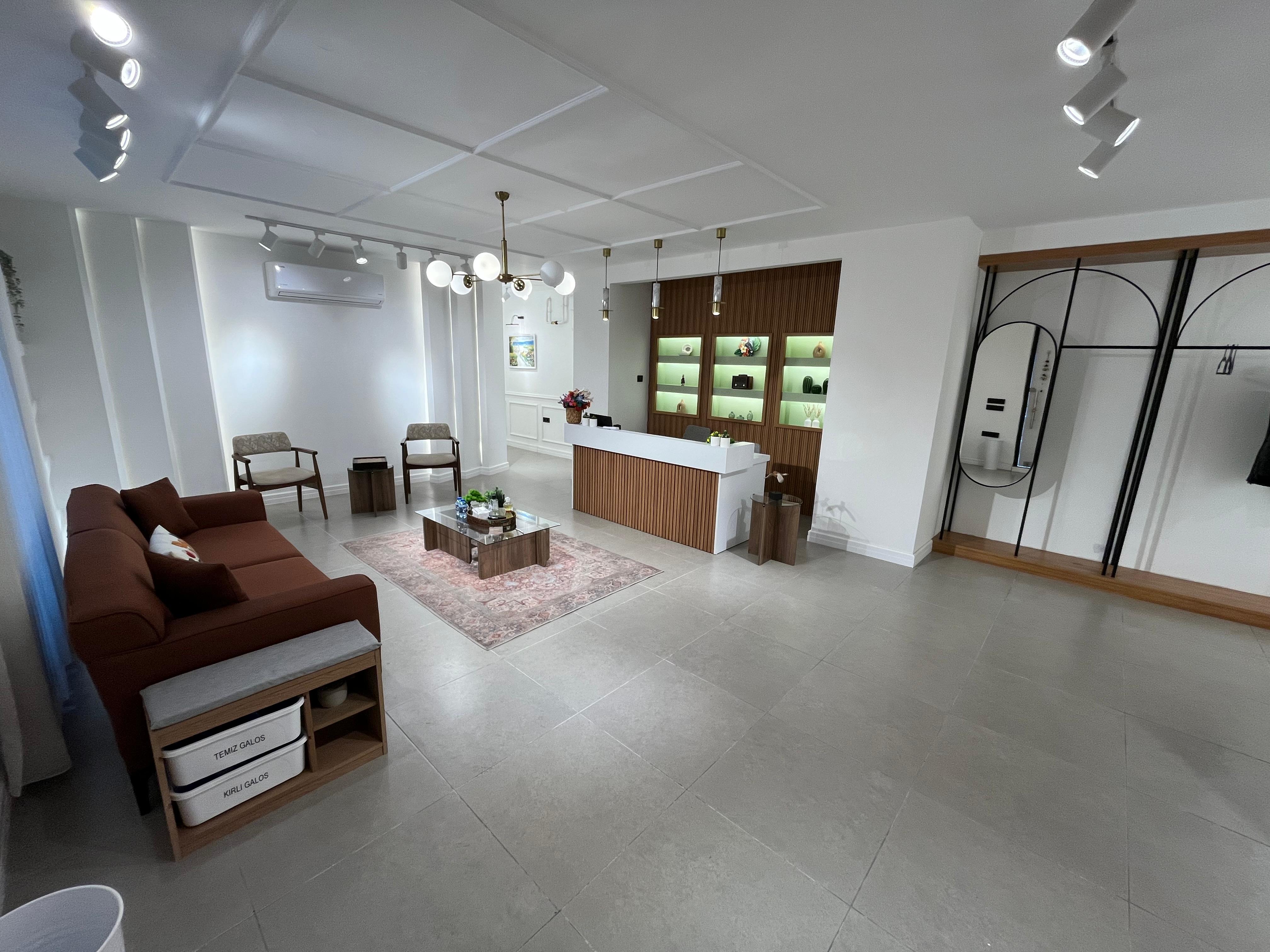 AKYAZI MAHALL DEVREN KİRALIK LÜKS İŞYERİ