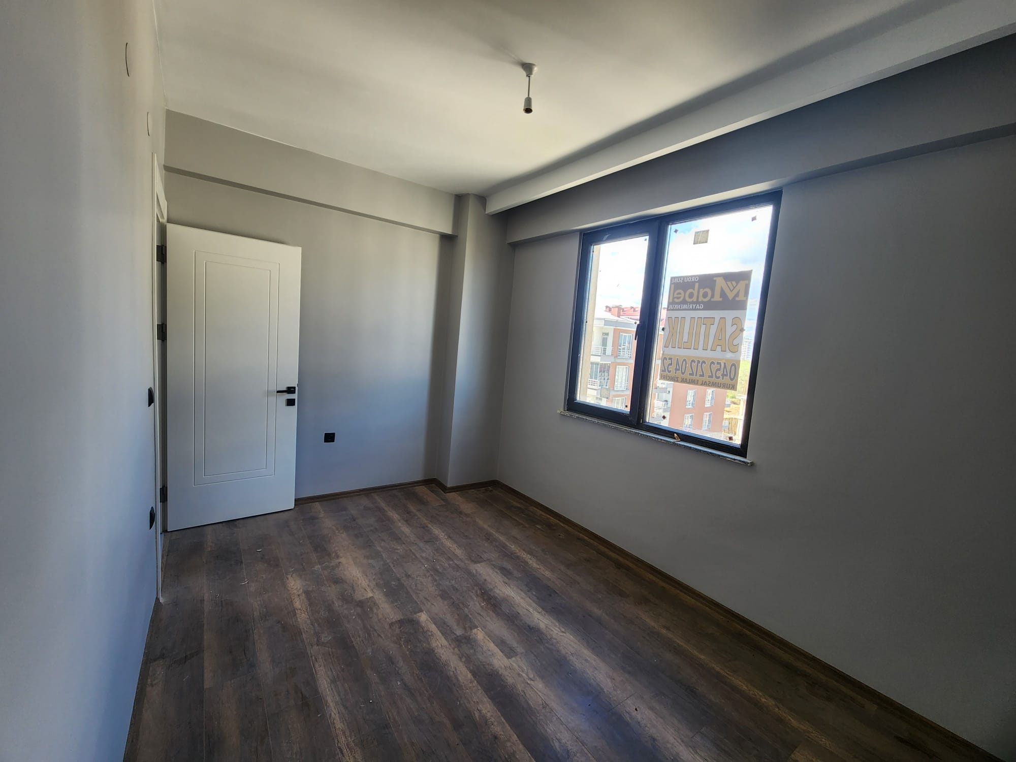 MABEL GAYRİMENKUL'DEN CUMHURİYETTE 1+1 GENİŞ GÜZEL SATILIK DAİRE