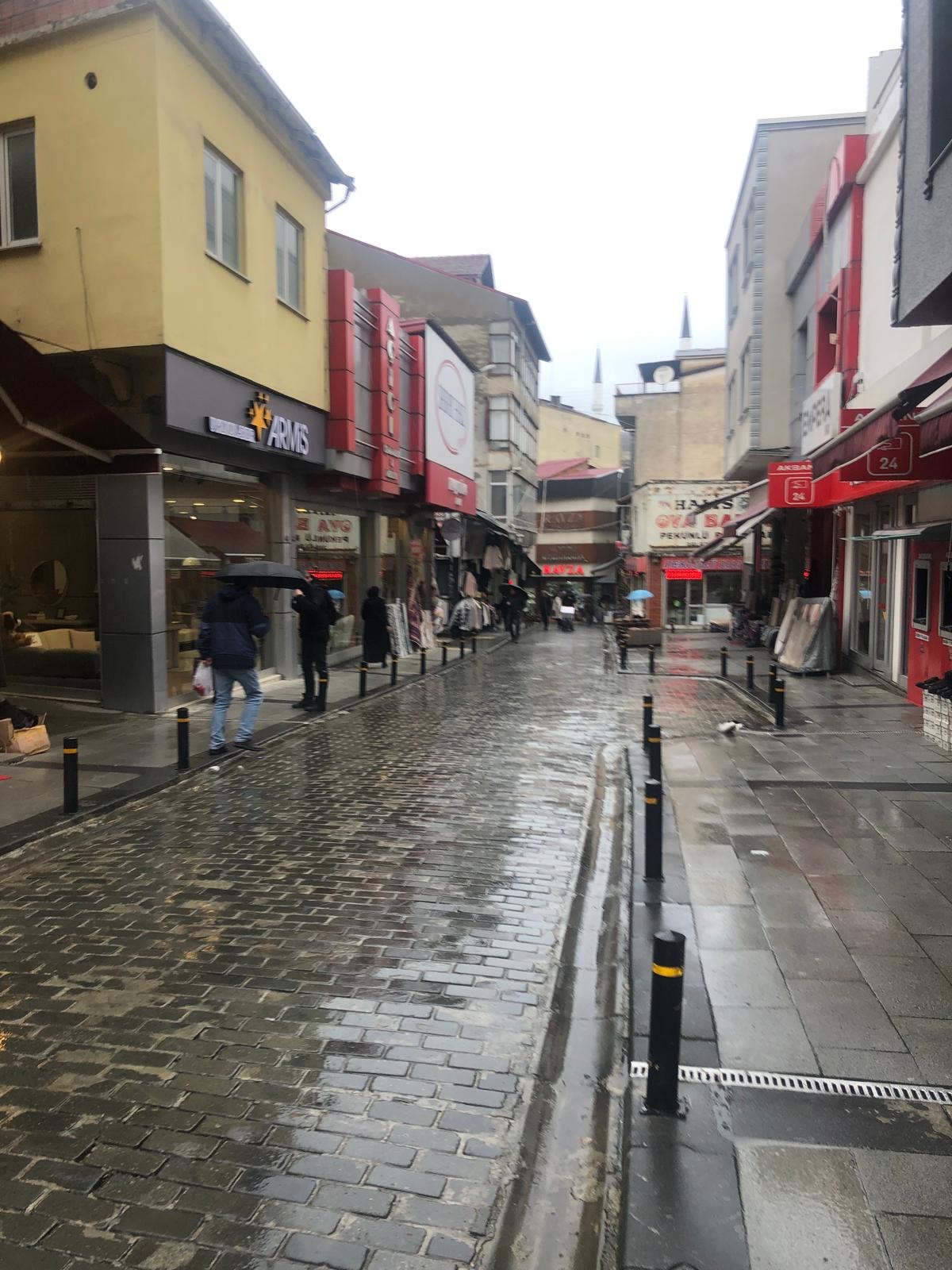PAZARKAPI BEDESTEN ÇARŞISINDA SATILIK DÜKKAN