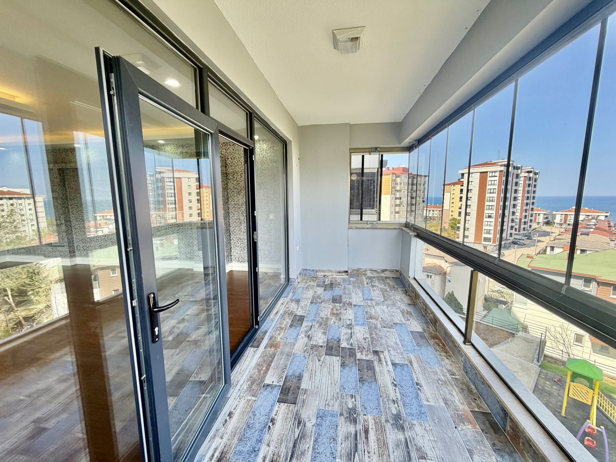 4 MİLYON KREDİYE UYGUN BÖLGNİN EN LÜX KONUT SİTESİ KÖŞE BAŞI 3+1