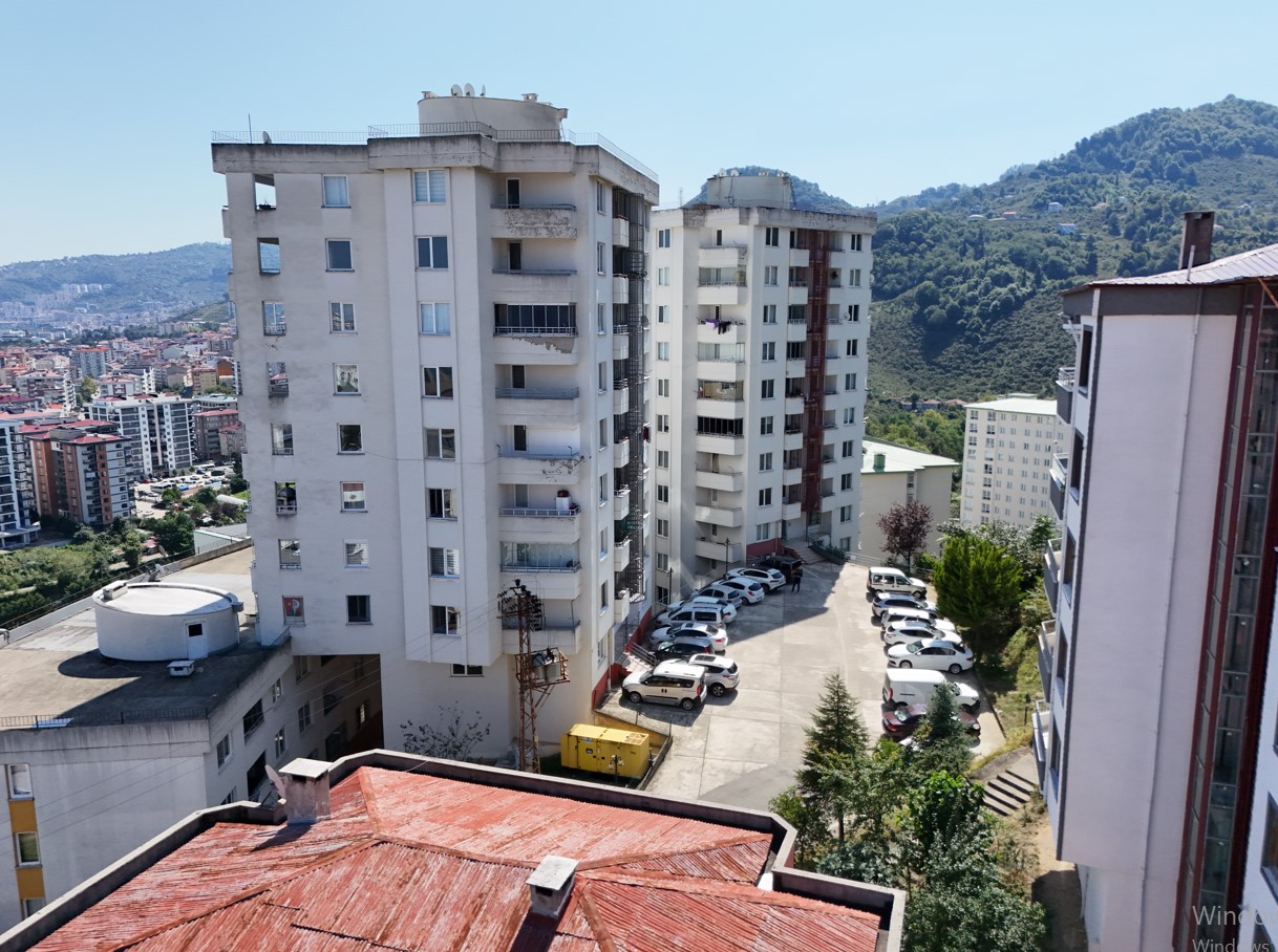 ÜNİVERSİTE YANINDA SAILIK KESİNTİSİZ MANZARALI SATILIK DAİRE