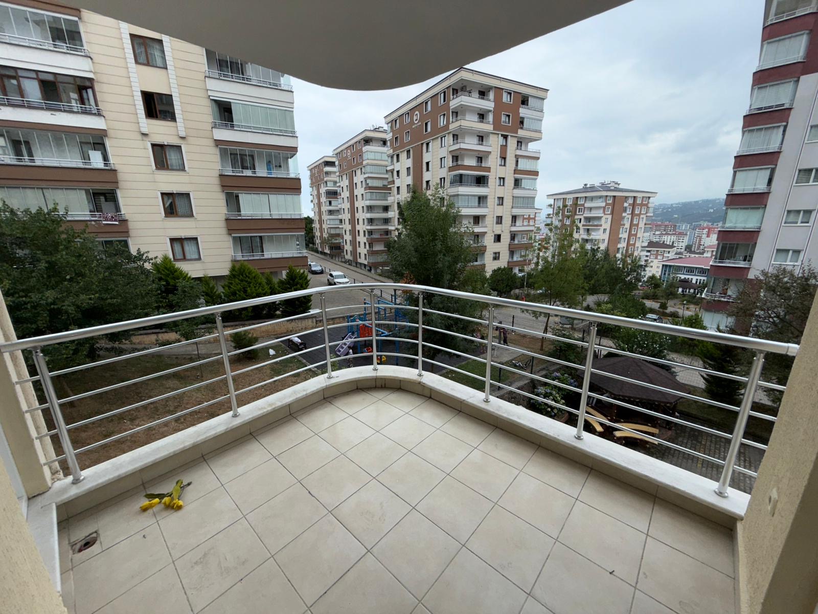 MABEL’DEN ÇUKURÇAYIR DA SATILIK 4+1 DAİRE