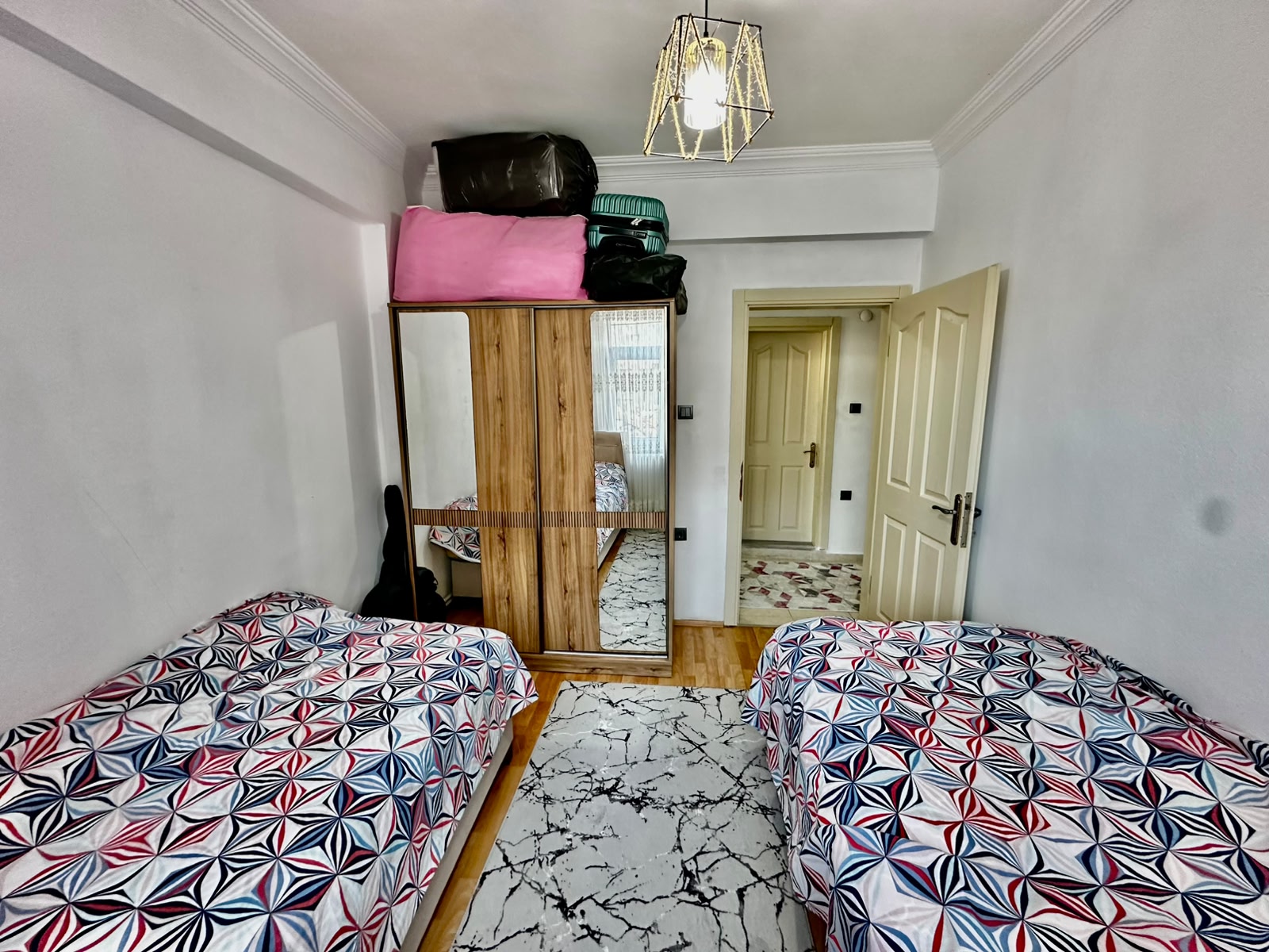 SARAÇLI MAH. ANAYOLA 2 DK YÜRÜME MESAFESİ 2+1 95 M2 FIRSAT DAİRE