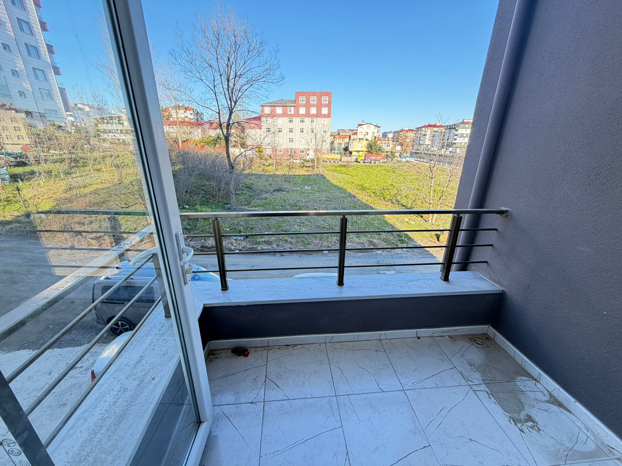 MABEL'DEN İMAMHATİP LİSE YANI ANA YOLA 2 ADIM ANKSTRE SET DAHİL