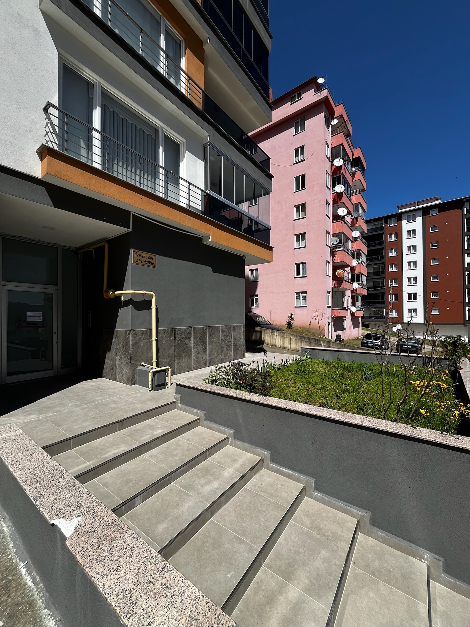 GEDİKKAYA ÖZKAN 7 APARTMANI