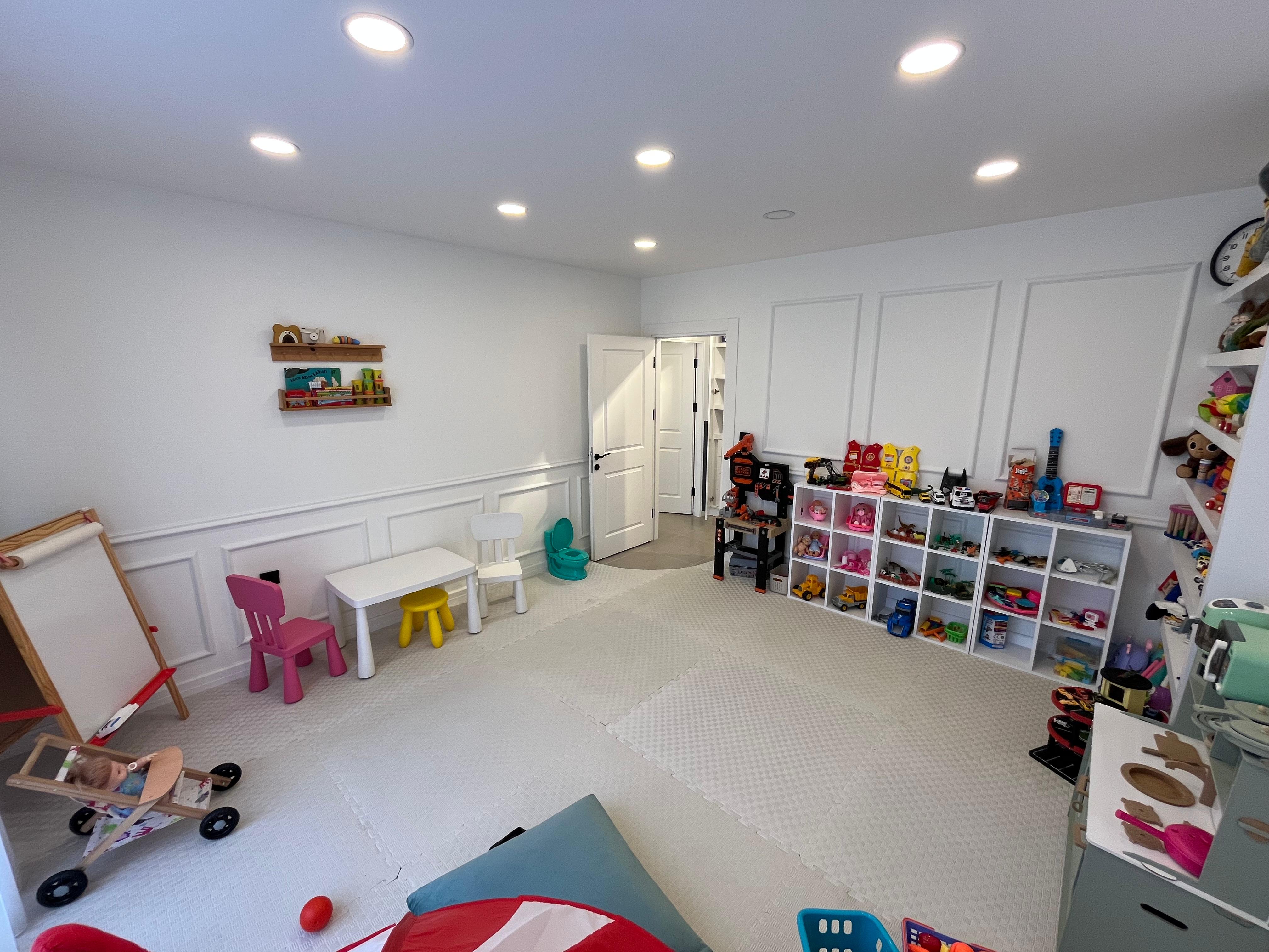 AKYAZI MAHALL DEVREN KİRALIK LÜKS İŞYERİ