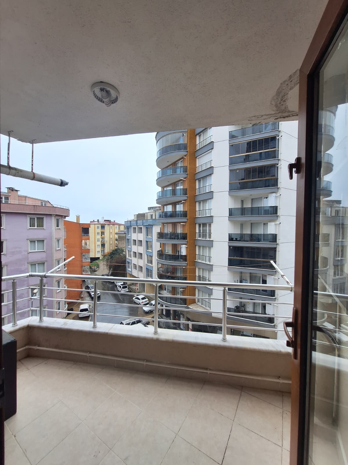 GEMİLERÇEKEĞİ ÇINAR APT SATILIK DAİRE