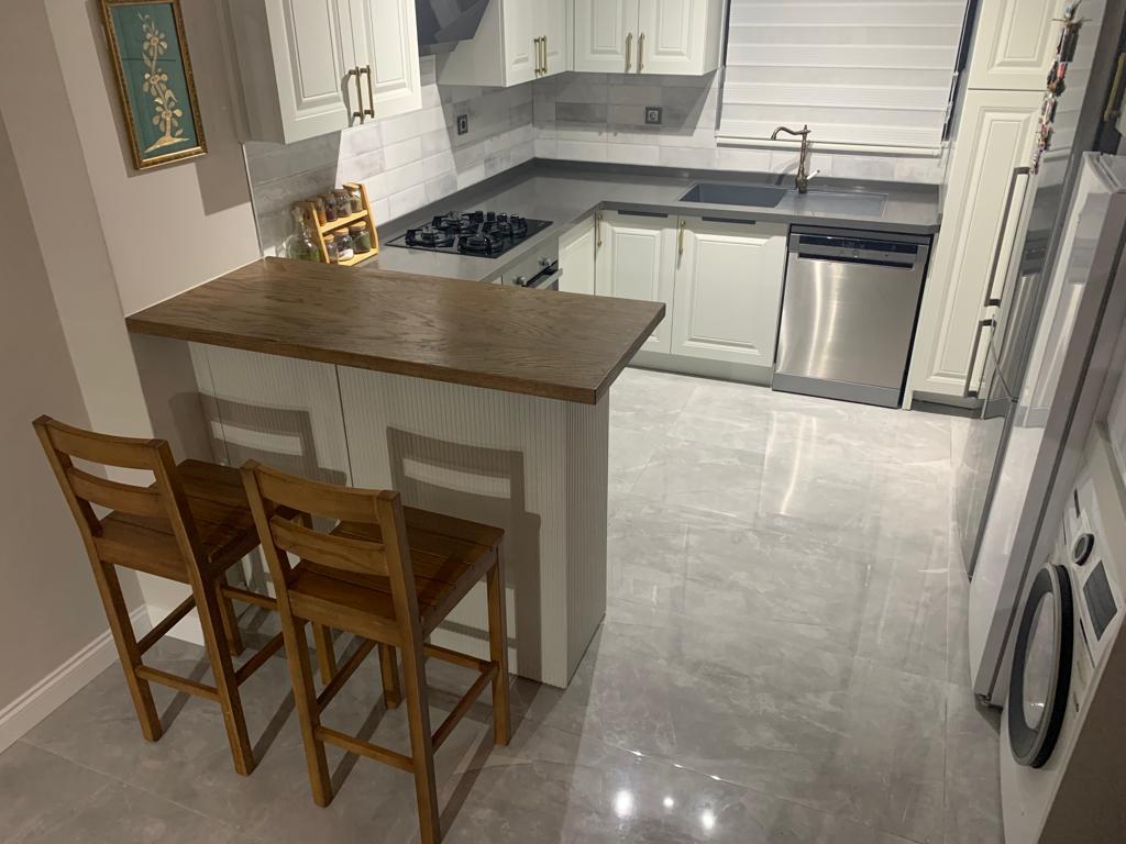 ARMUTALANDA SİTE İÇERİSİNDE MÜSTAKİL GİRİSLİ BAHCE DUBLEKS DAİRE