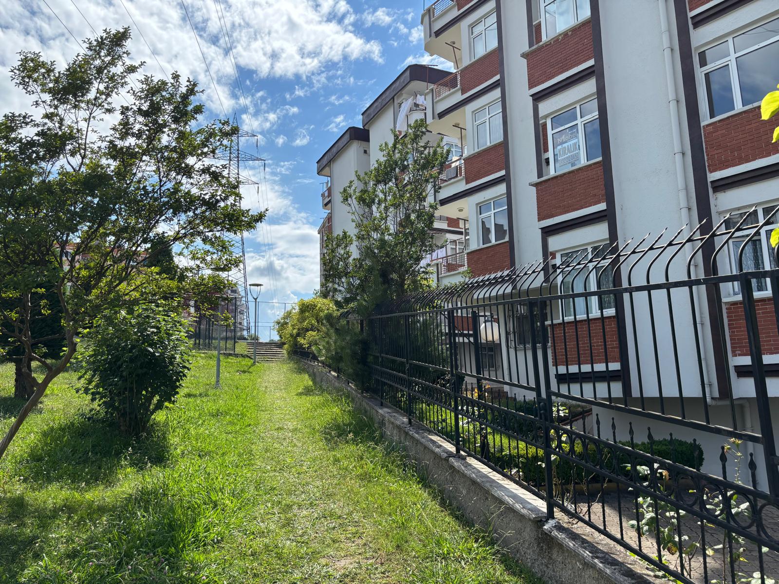 ŞAHİNCİLİ MAH PAMUKKENT SİTESİ KİRALIK DAİRE