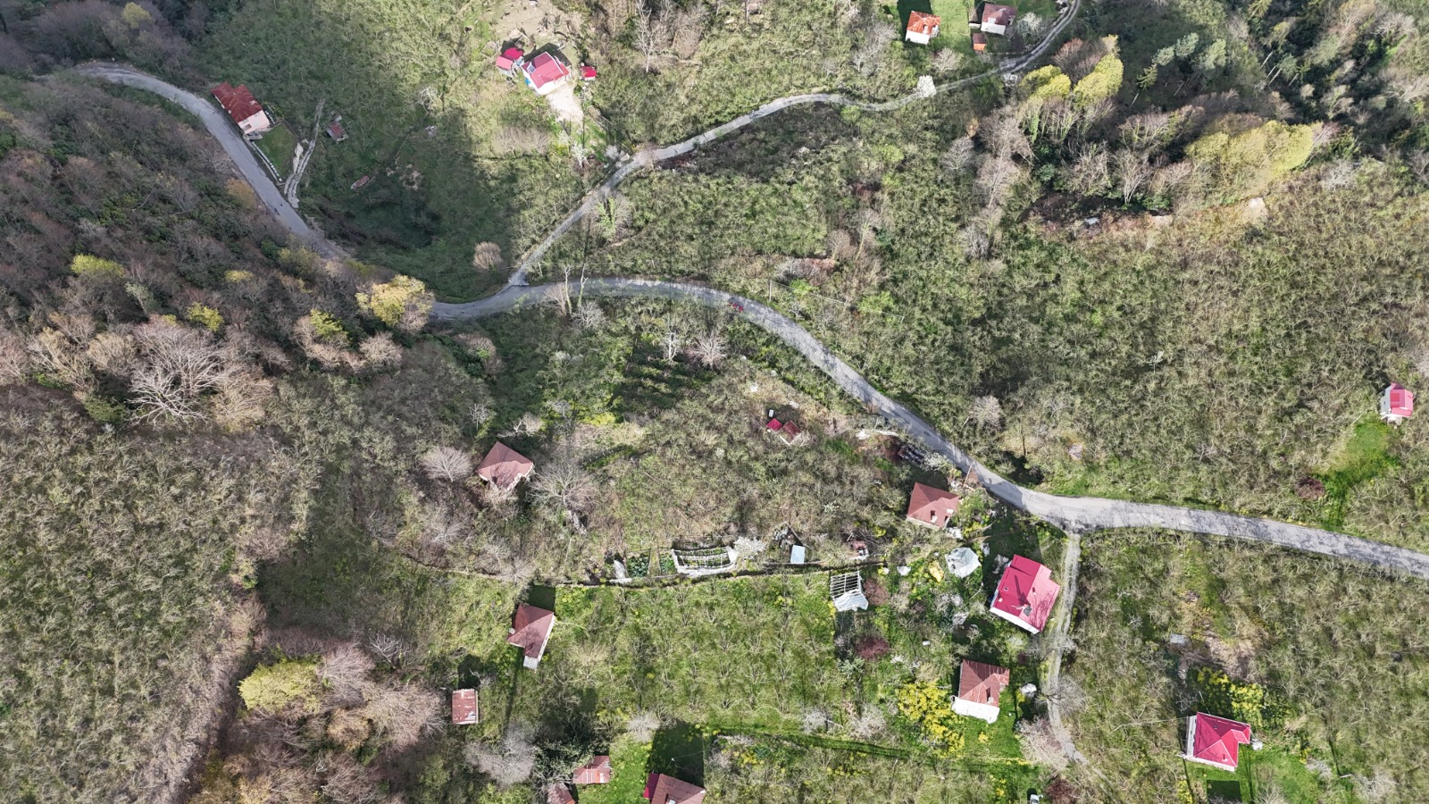 MABEL'DEN ERİKLİK KÖYÜNDE YATIRIMLIK FIRSAT BAHÇE