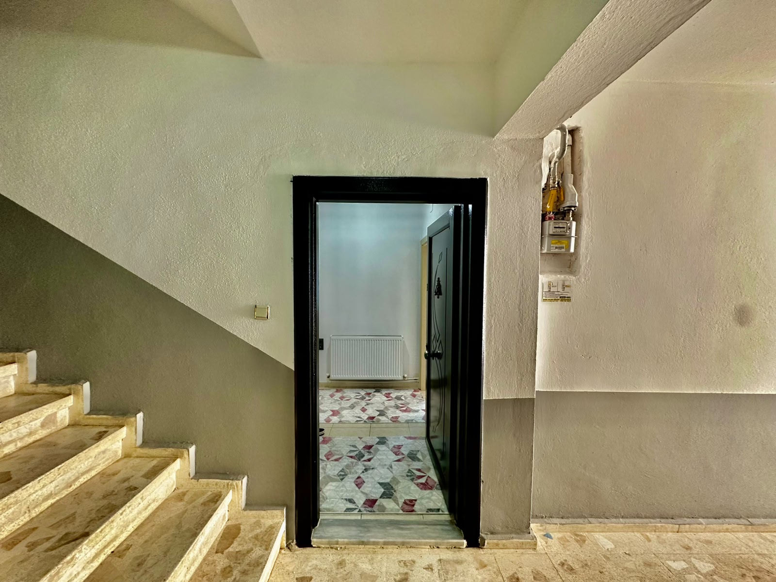 SARAÇLI MAH. ANAYOLA 2 DK YÜRÜME MESAFESİ 2+1 95 M2 FIRSAT DAİRE