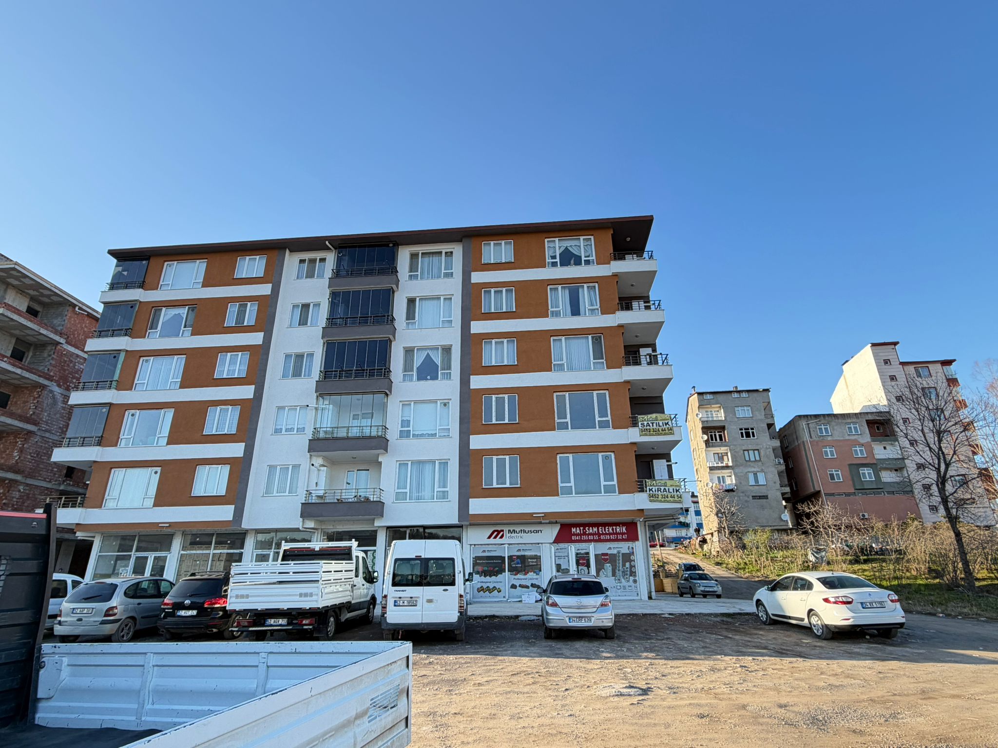 MABEL'DEN ŞİMŞEKLER PETROL KARŞISI ANA YOL GÜZERGAHI LÜX 3+1