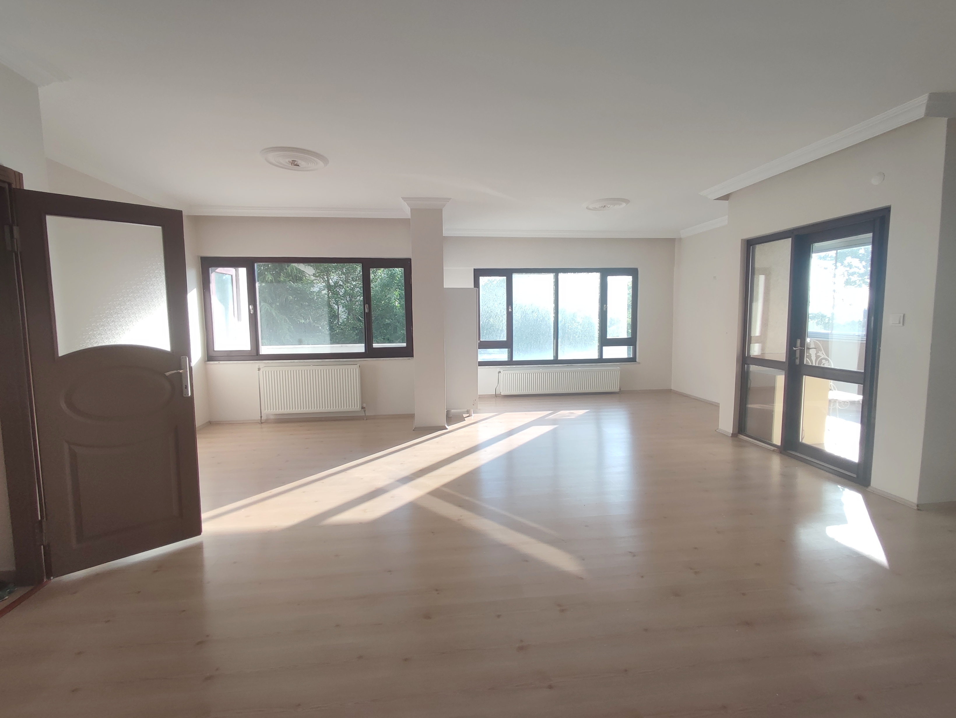 2 NOLU ERDOĞDU MAH. 4+1 GENİŞ FERAH MASRAFSIZ FIRSAT DAİRE