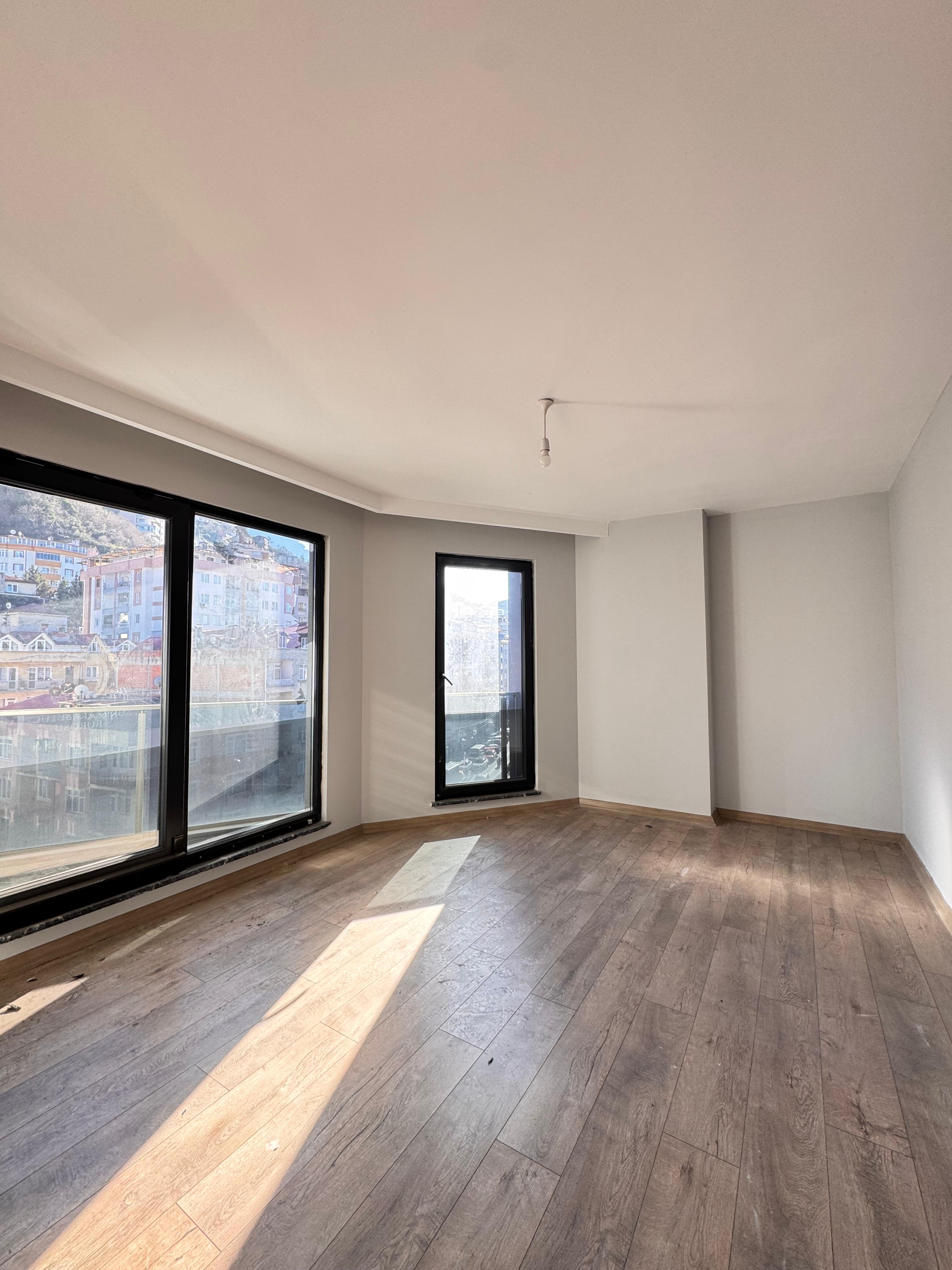 RESUL YAZAR İŞ MER. SATILIK OFİS