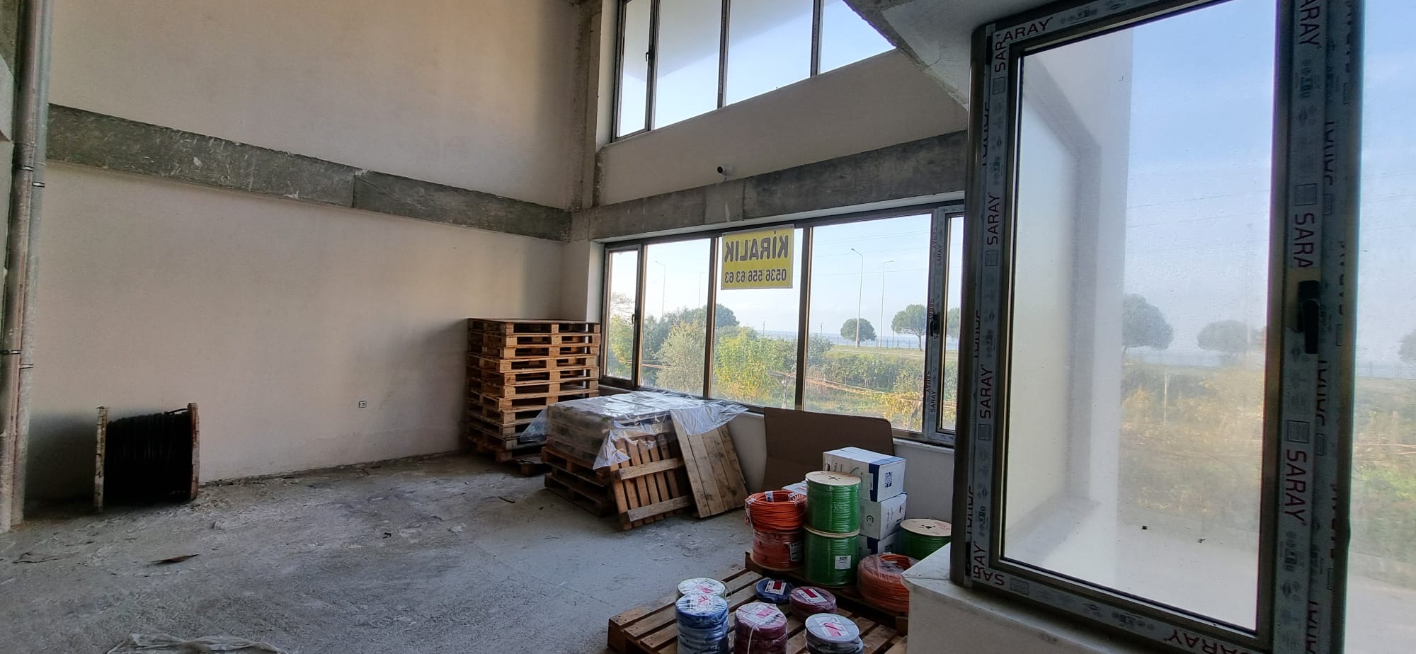 MABEL GAYRİMENKUL ARSİN YOL ÜSTÜ KİRALIK 400 M2 İŞYERİ/DÜKKAN