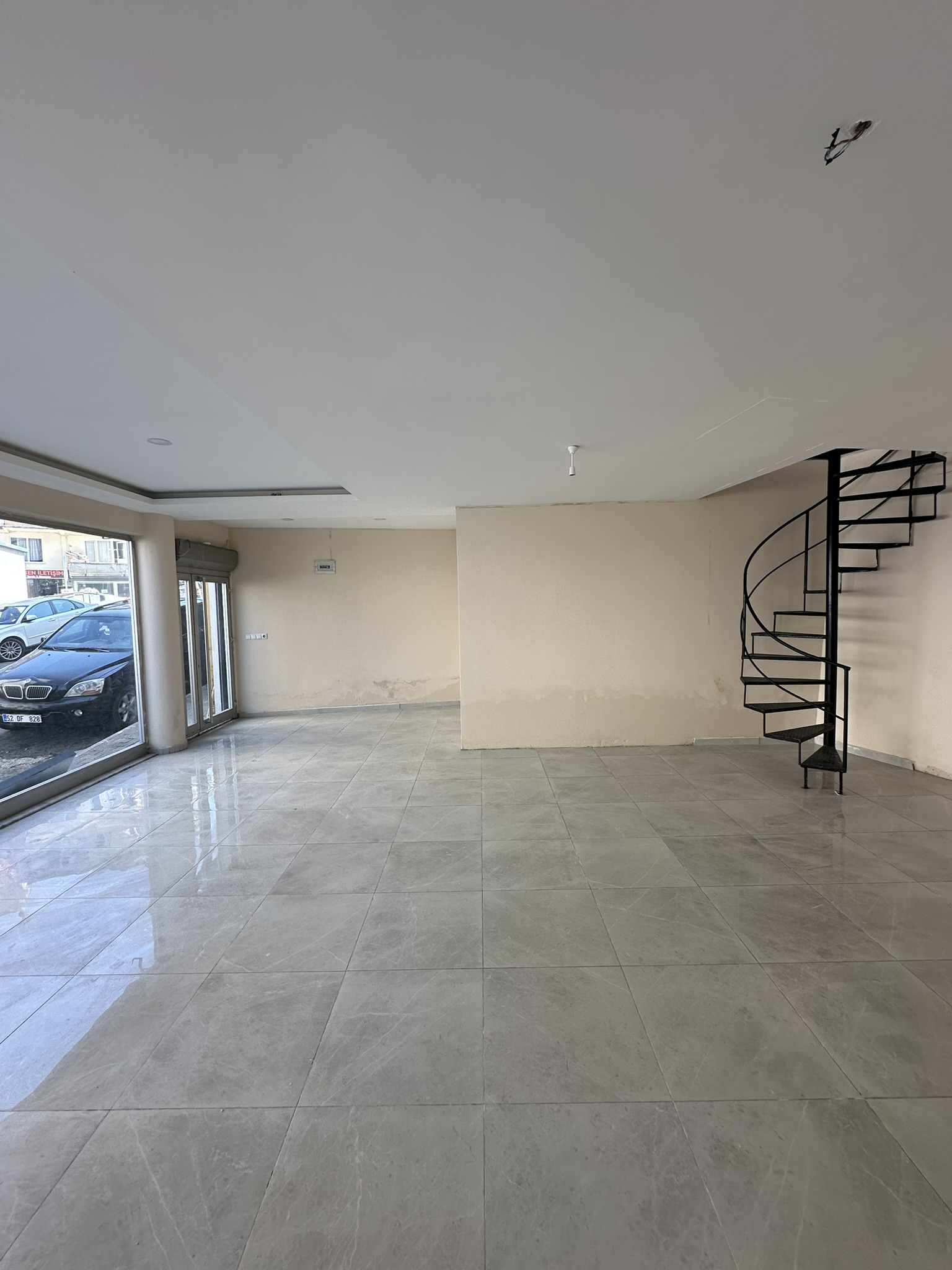 G-CİTY ARKASI DÜKKAN