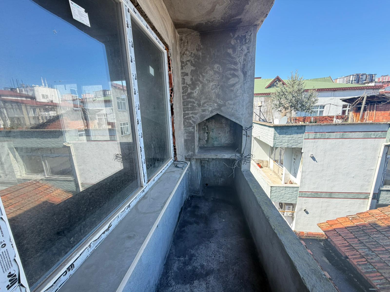 MABEL'DEN ANA YOLA 2 ADIM MESAFEDE MASRAFSIZ ARA KAT 2+1