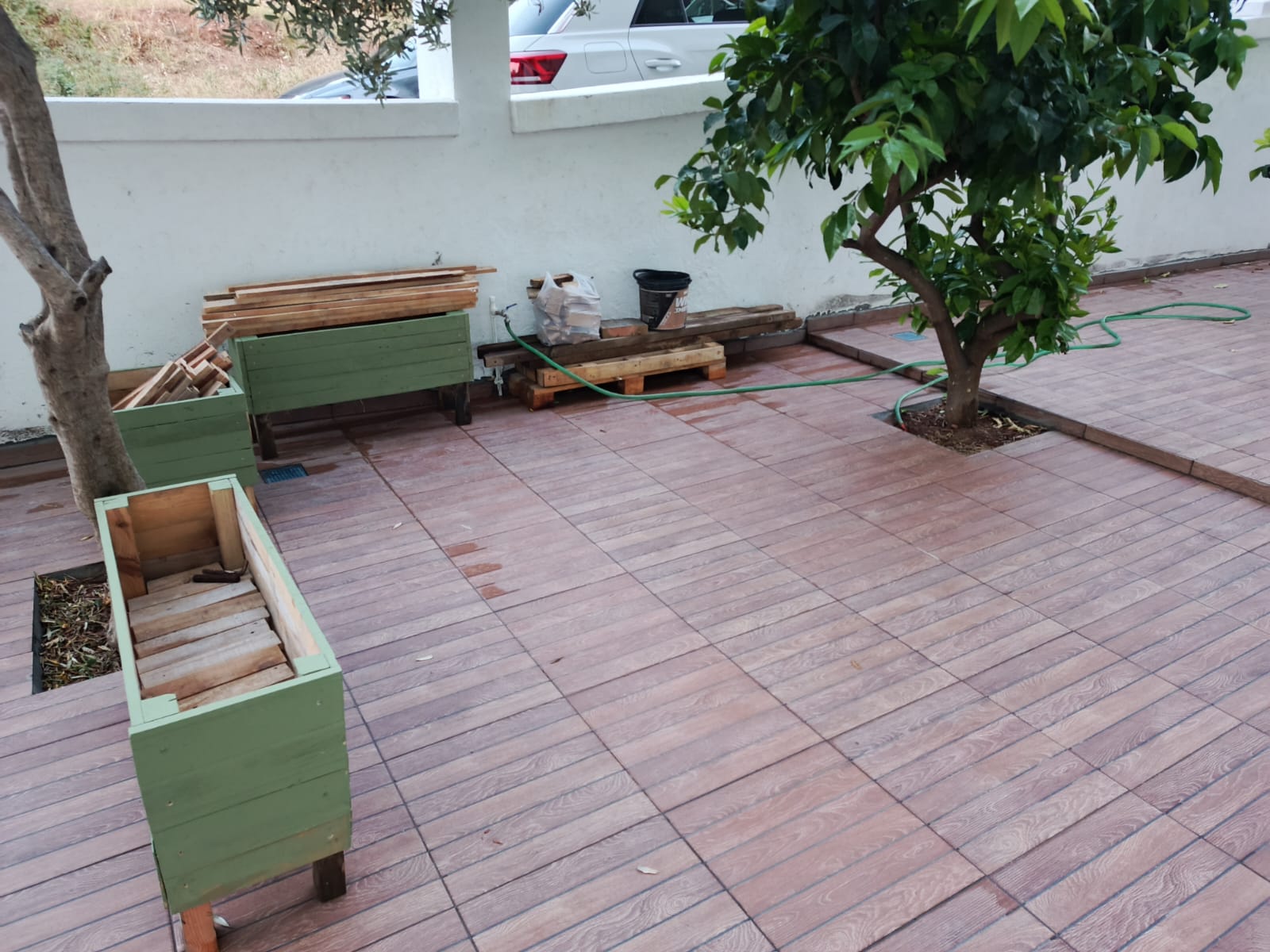 ARMUTALANDA SİTE İÇERİSİNDE MÜSTAKİL GİRİSLİ BAHCE DUBLEKS DAİRE