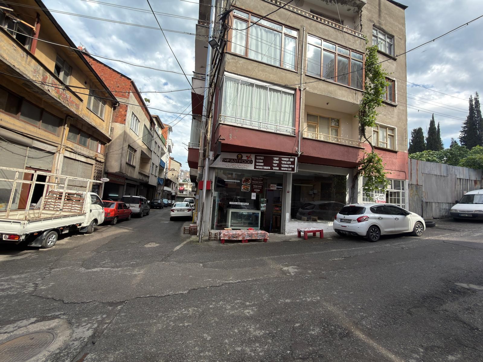 MABELDEN SANAYİ MAHALLESİNDE DEVREN KİRALIK ÇAY-KAHVALTI SALONU