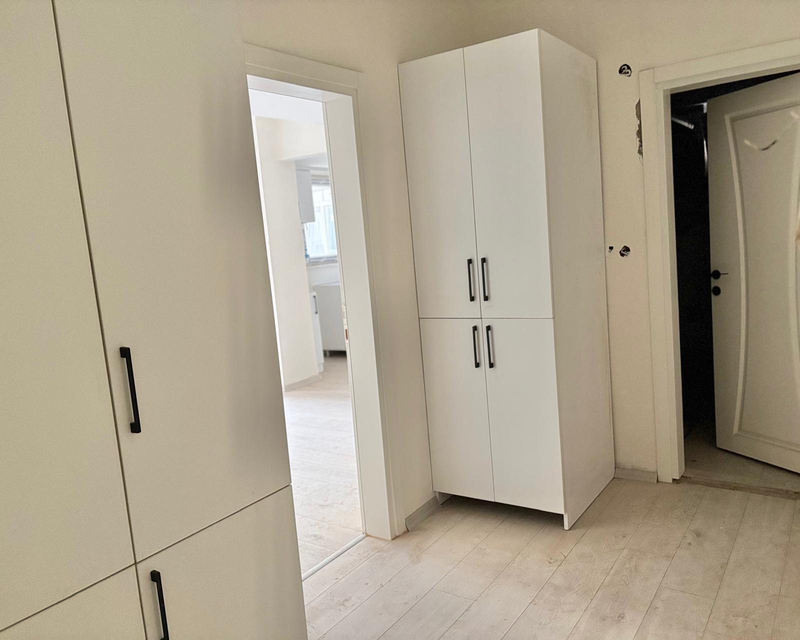 ŞARKİYE SATILIK-OFİS YAN SOKAĞI