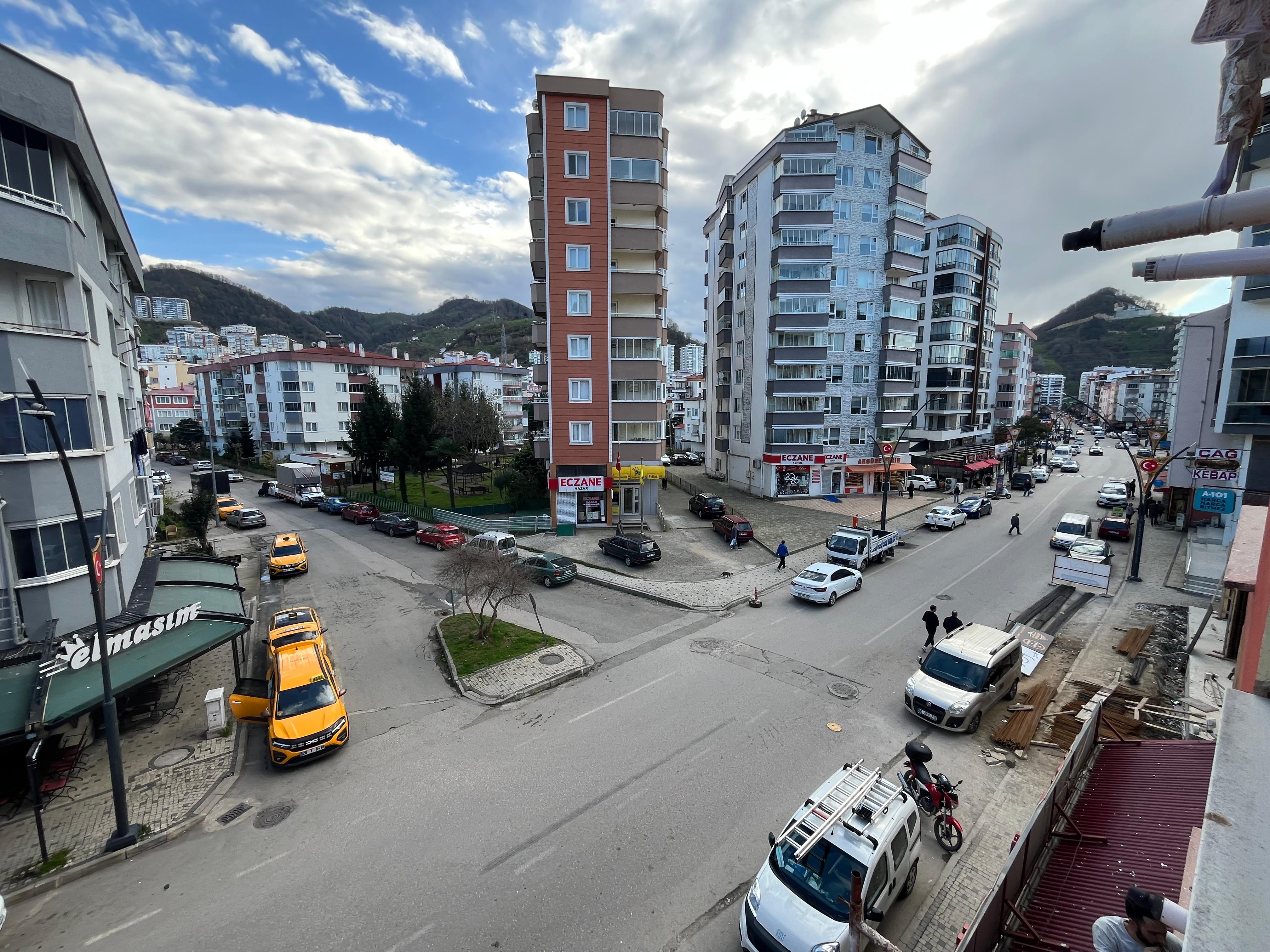 TEYAREDÜZÜ M. BOZTEKKE CD. 3+1 DAİRE