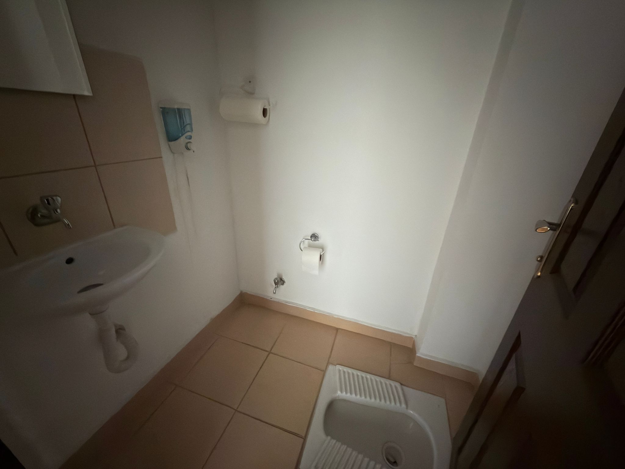 TRABZON BÜYÜKŞEHİR BELEDİYESİ YANI 3+1 KİRALIK OFİS