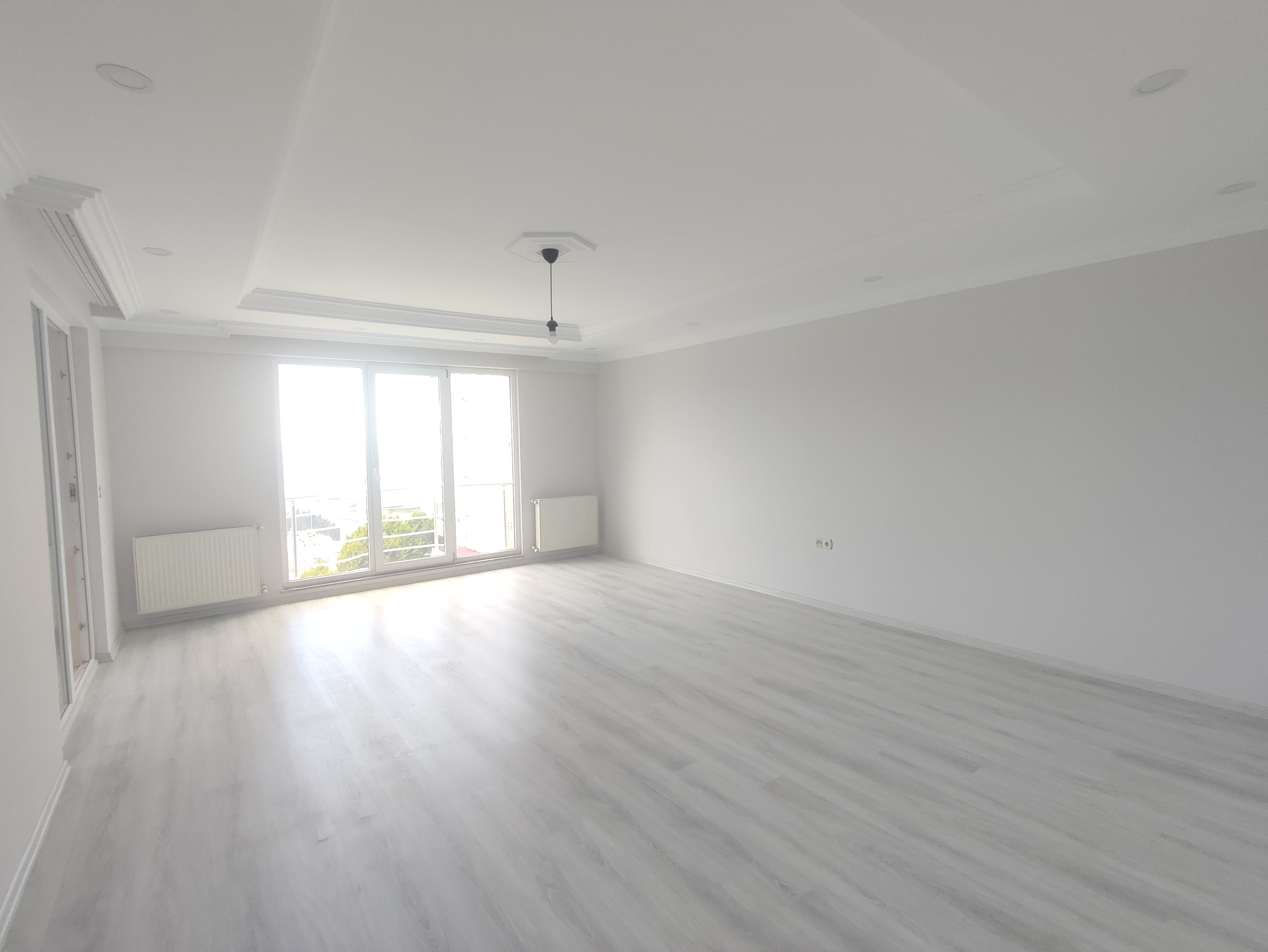 MABEL'DEN ÜNİVERSİTE MAH.GENİŞ FERAH DENİZ MANZARALI KİRALIK