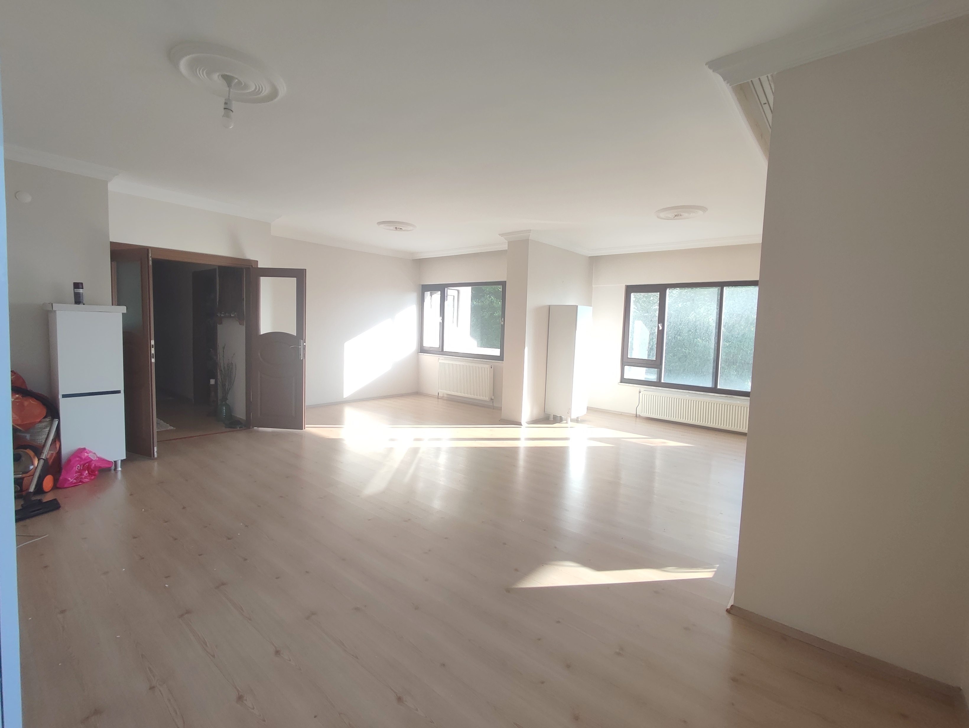 2 NOLU ERDOĞDU MAH. 4+1 GENİŞ FERAH MASRAFSIZ FIRSAT DAİRE