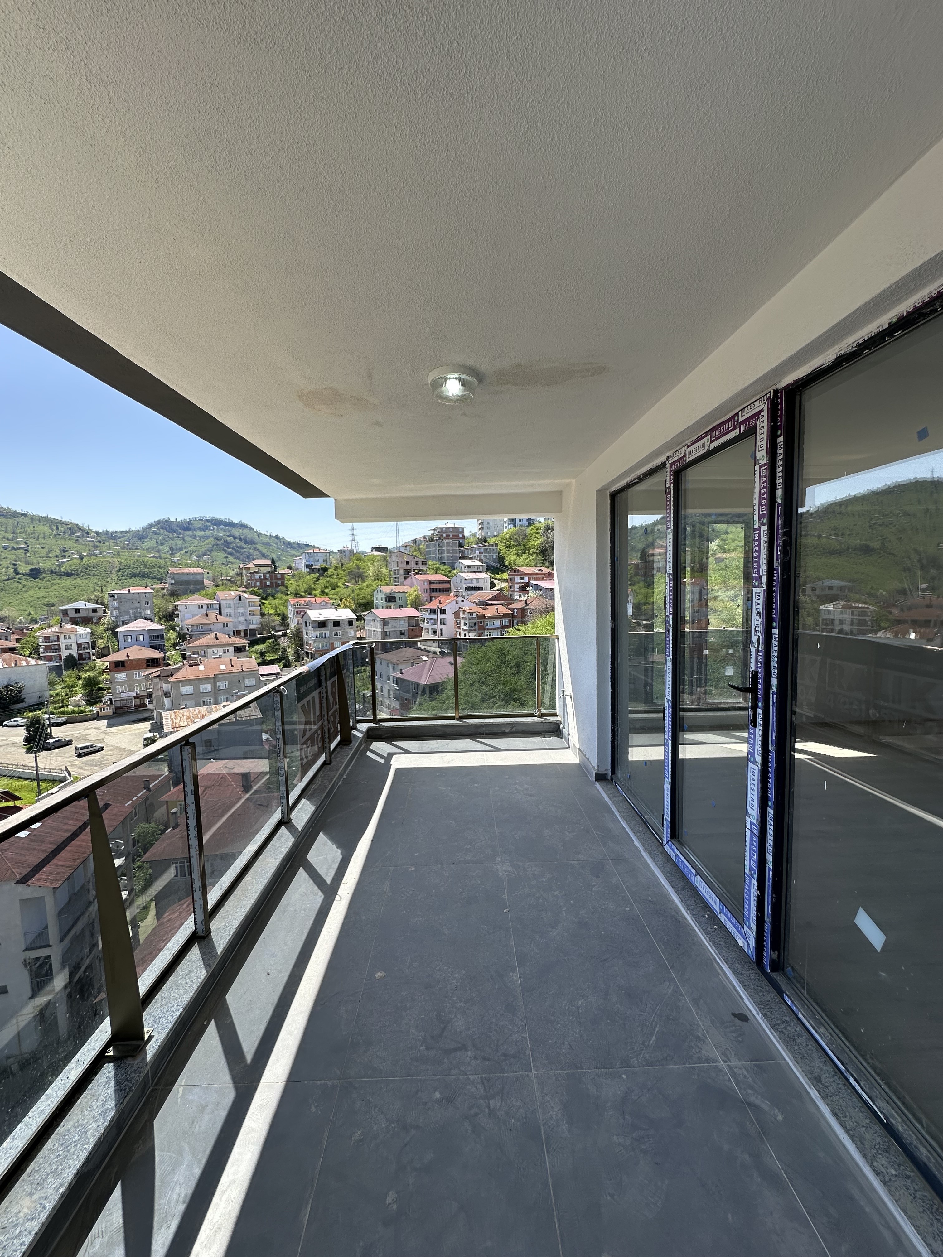 STADİUM CADDE EVLERİ A BLOK D.17 3+1 KİRALIK