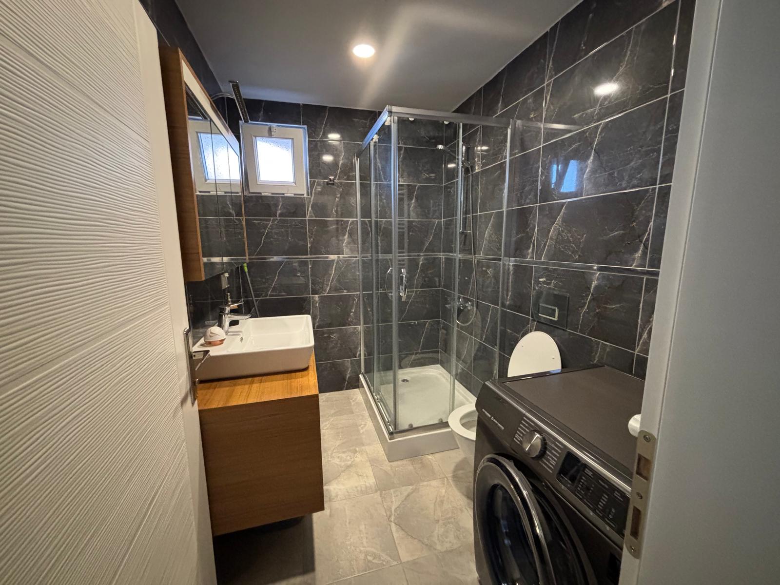 PERŞEMBE EFİRLİ CEZA EVİ KARŞISI ALMANAK KONAKLARI