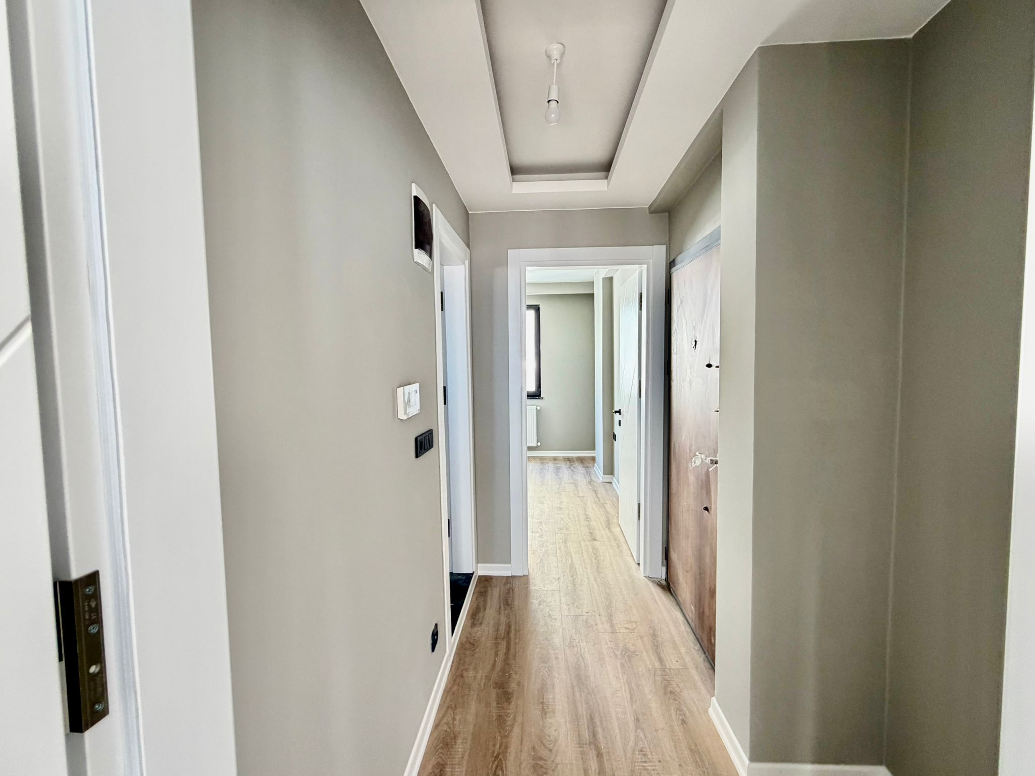 GÖLEVİ BATIPARK KARŞISI DENİ MANZARALI,PLAJ YAKININDA 3.KAT 1+1