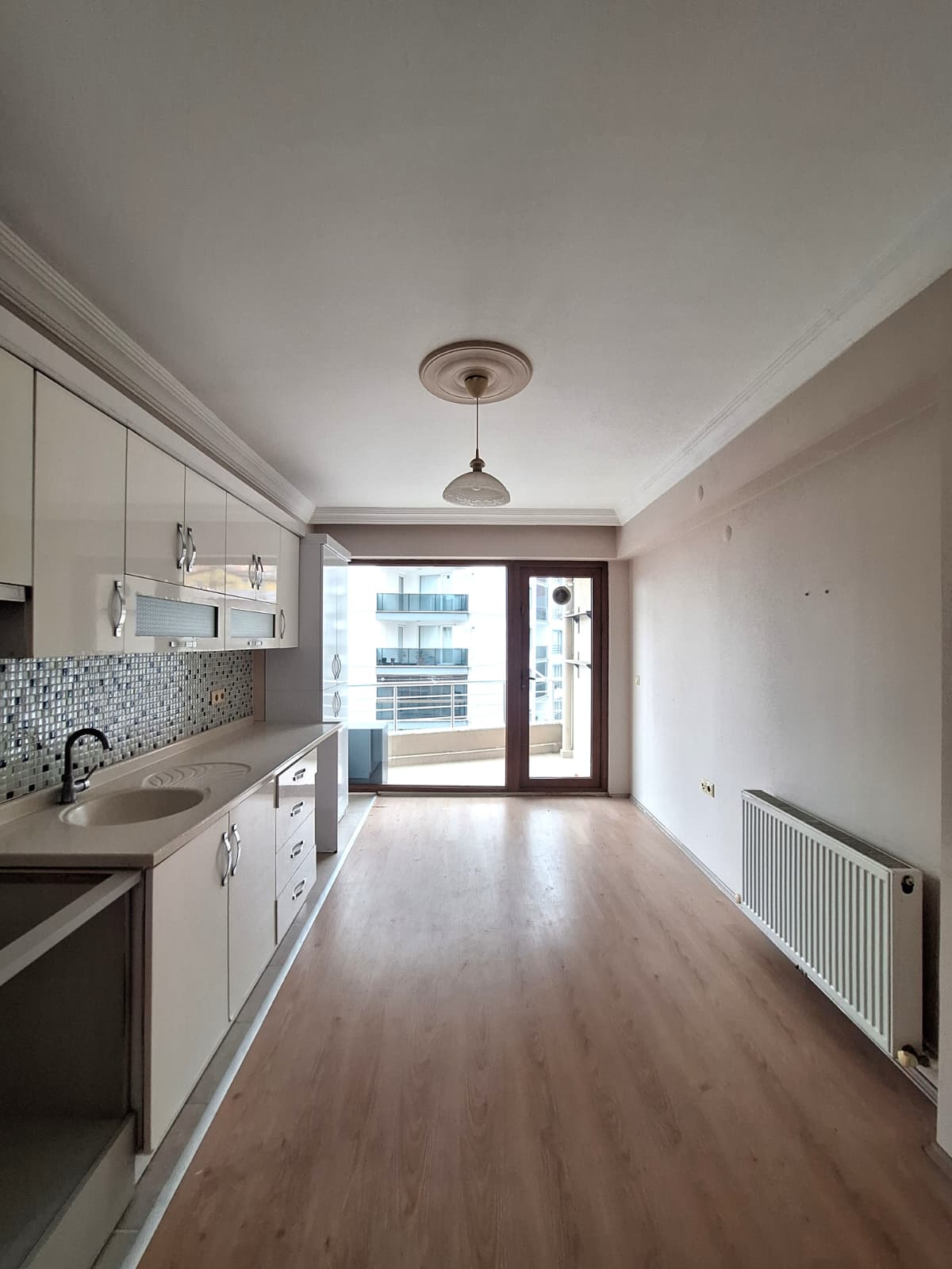 GEMİLERÇEKEĞİ ÇINAR APT SATILIK DAİRE