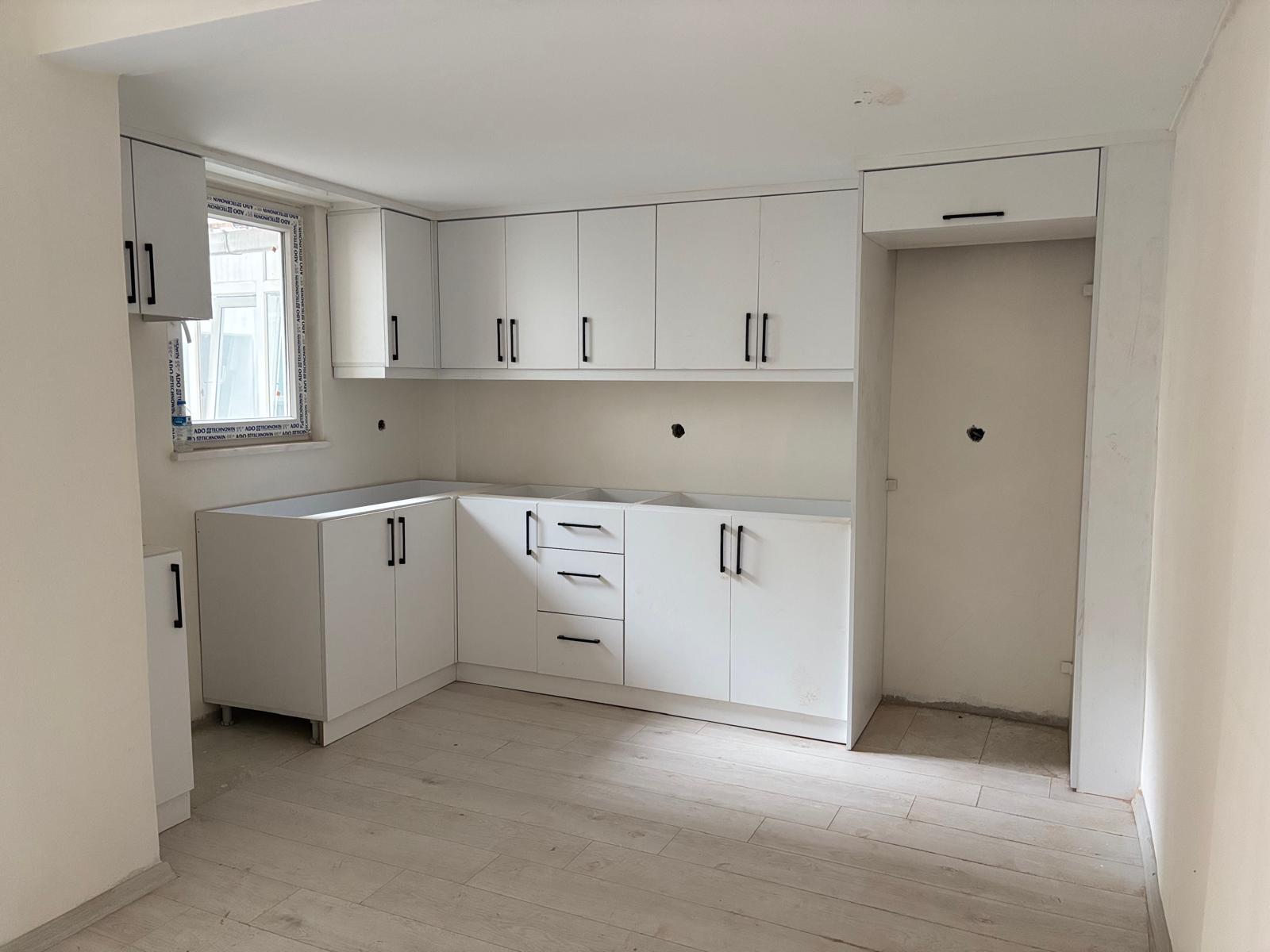 ŞARKİYE SATILIK-OFİS YAN SOKAĞI