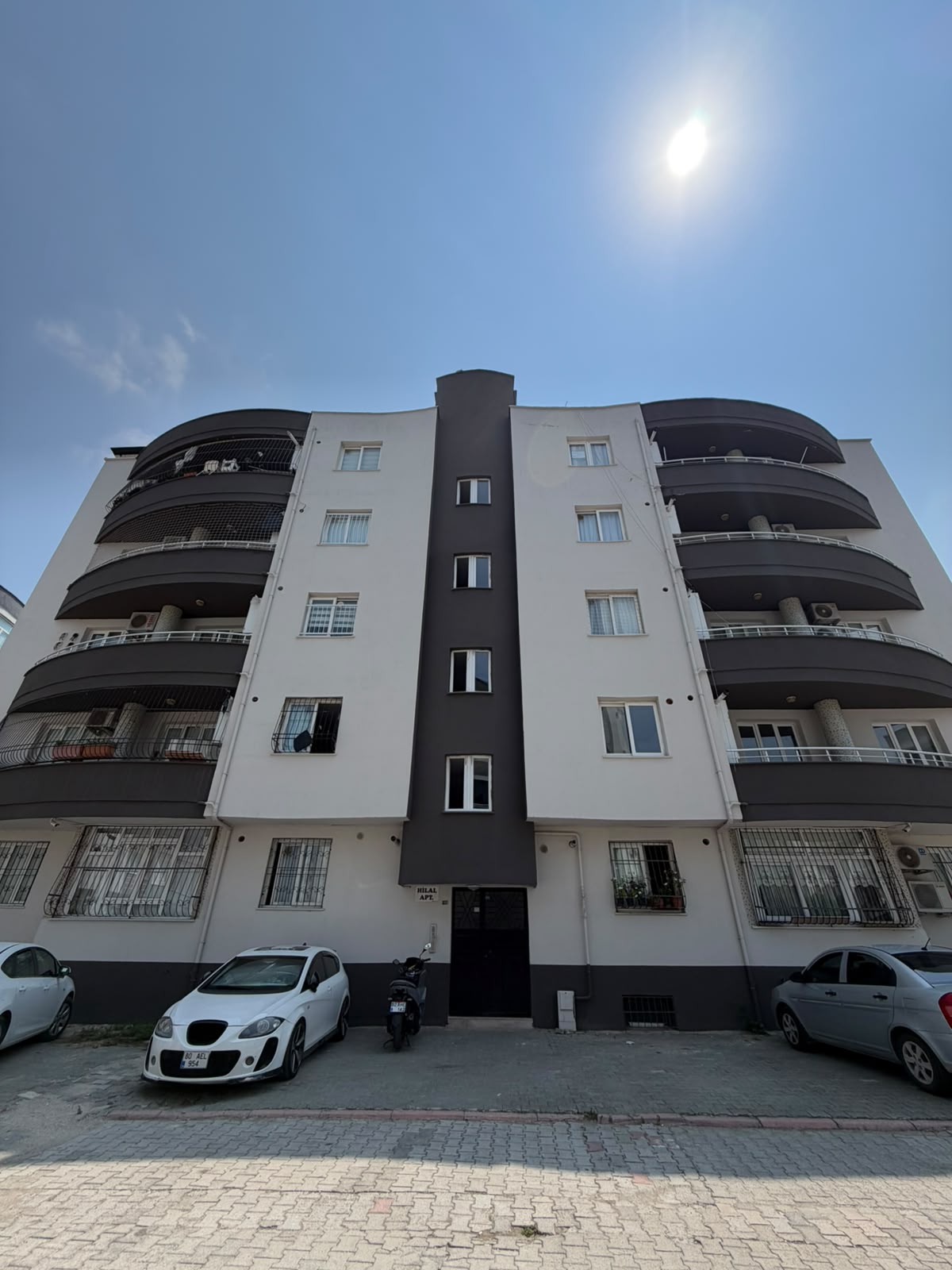 MERKEZİ KONUMDA DAİRE