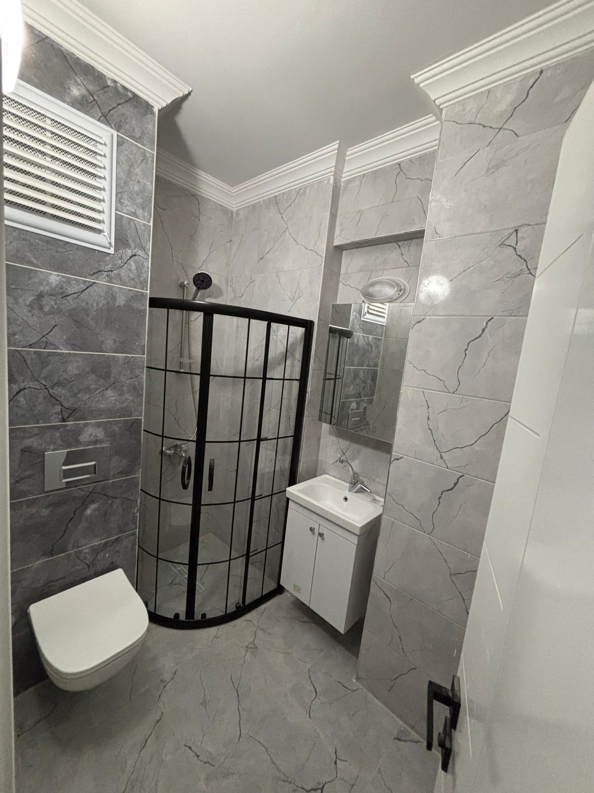 CUMHURİYET'TE ÜNİVERSİTEYE YÜRÜME MESAFESİNDE 1+1 KİRALIK