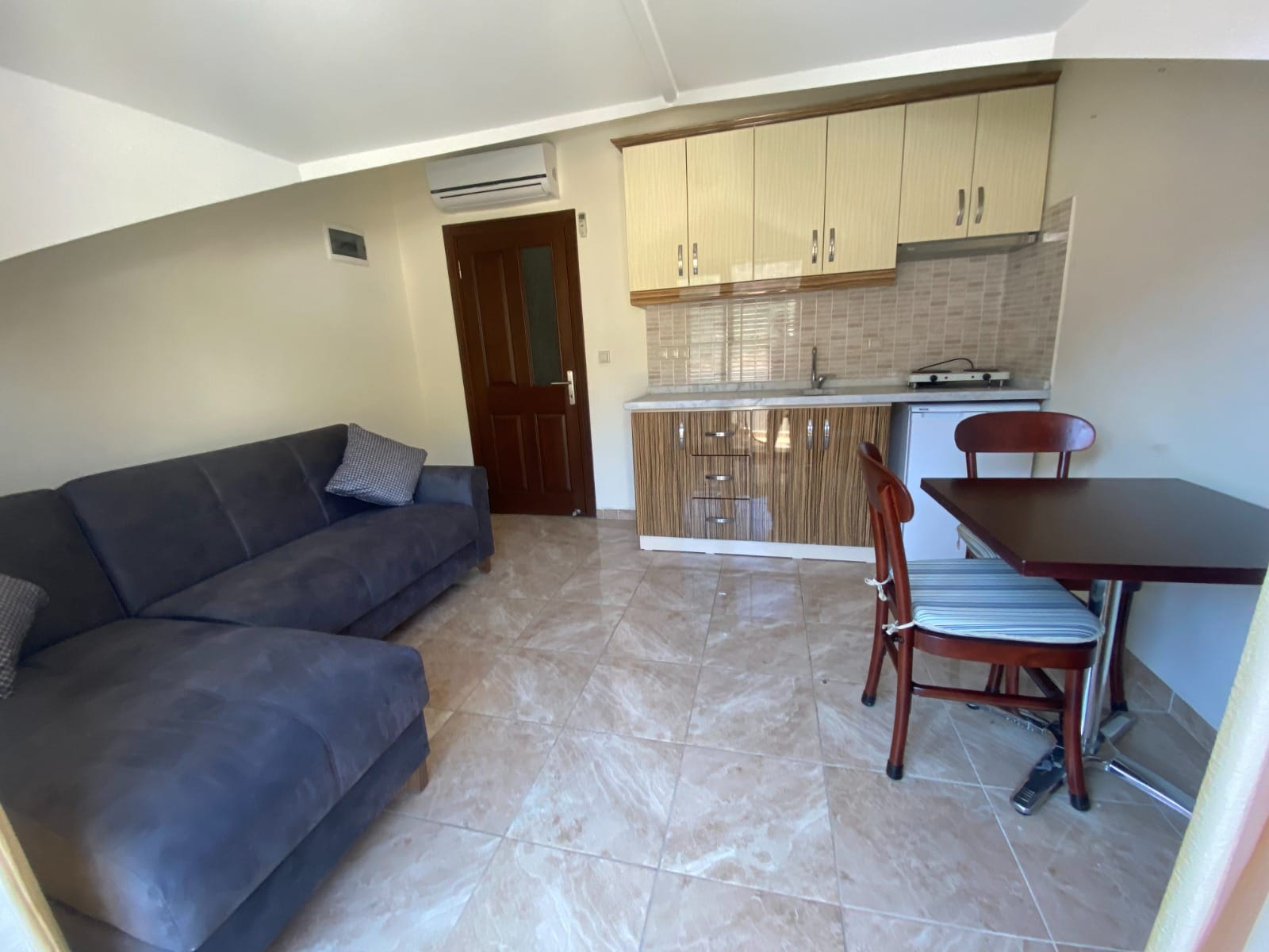 MABEL'DEN KİRALIK EŞYALI 1+1 ÇATI KAT DAİRE