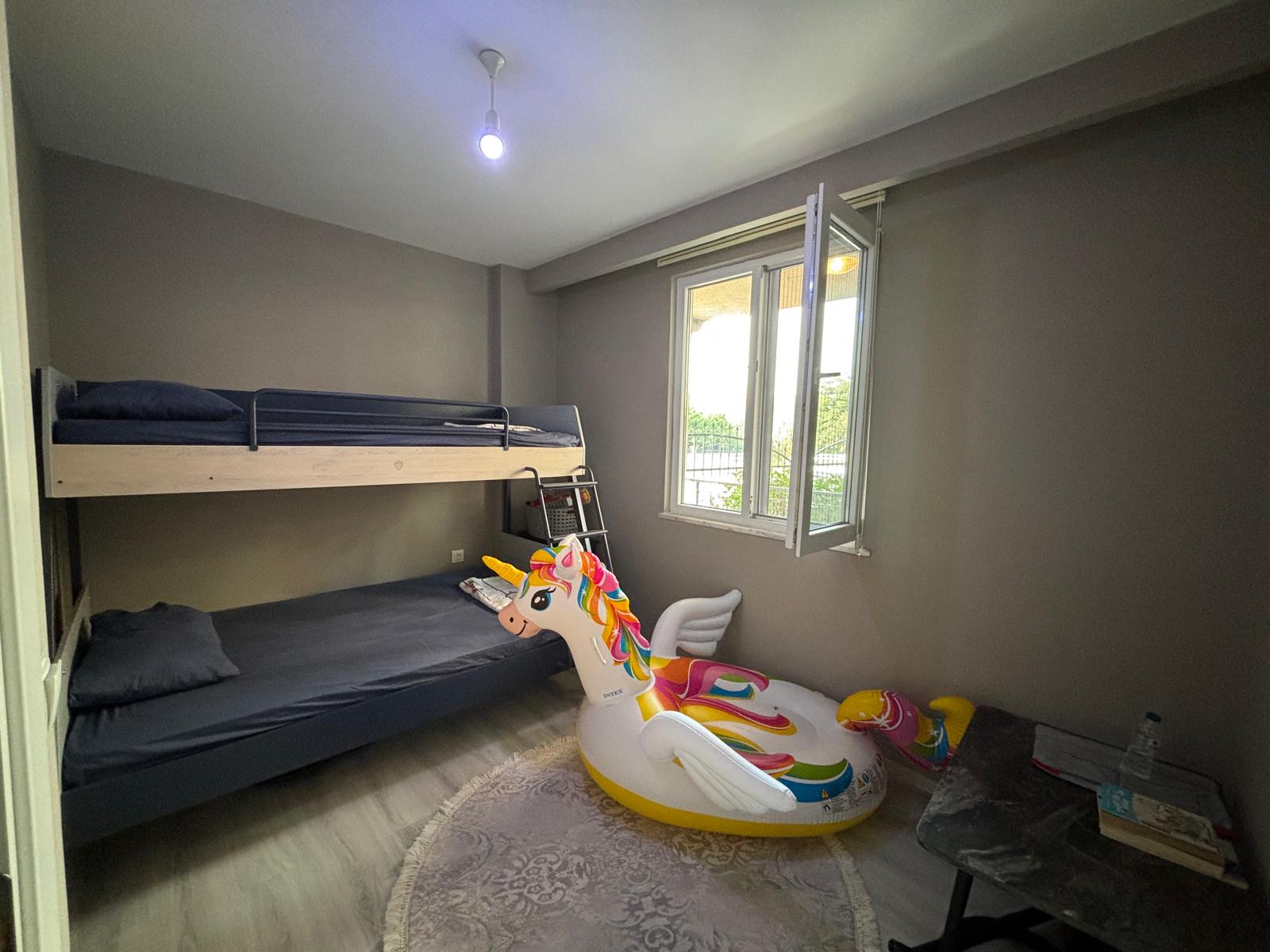 PERŞEMBE EFİRLİ CEZA EVİ KARŞISI ALMANAK KONAKLARI