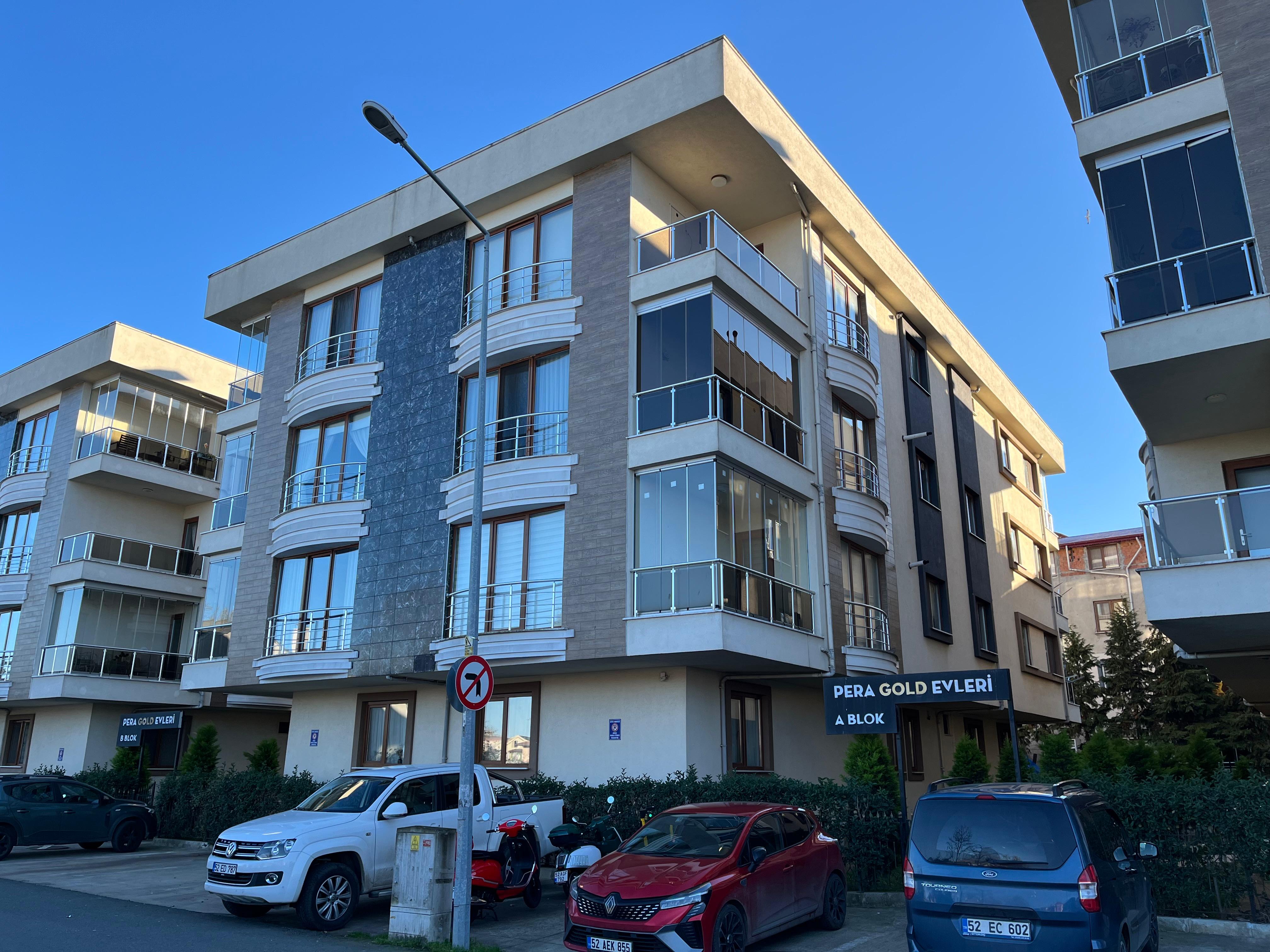 AKYAZI PERA GOLD DUBLEKS DAİİRE