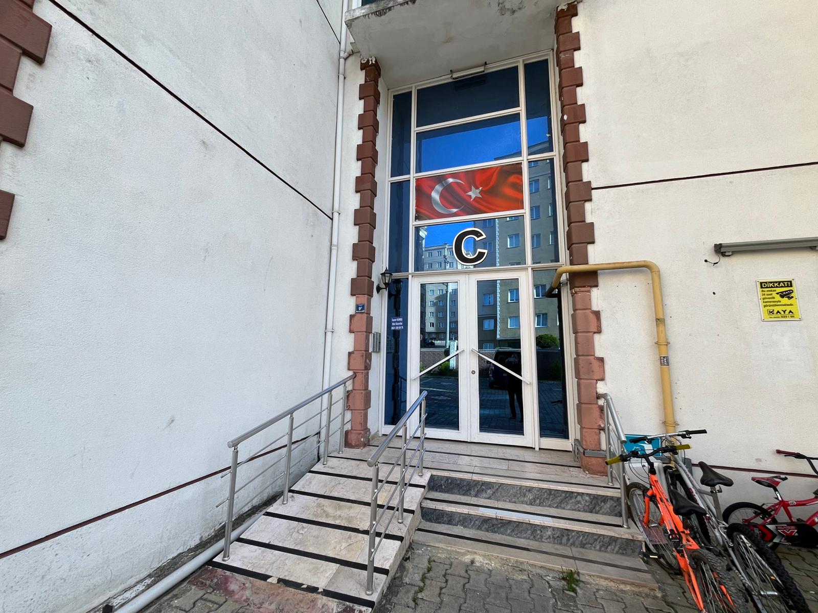 MABEL GAYRİMENKUL-ŞAHİNCİLİ M.-ÇAĞLAYAN SİTESİNDE HAVUZLU 3+1