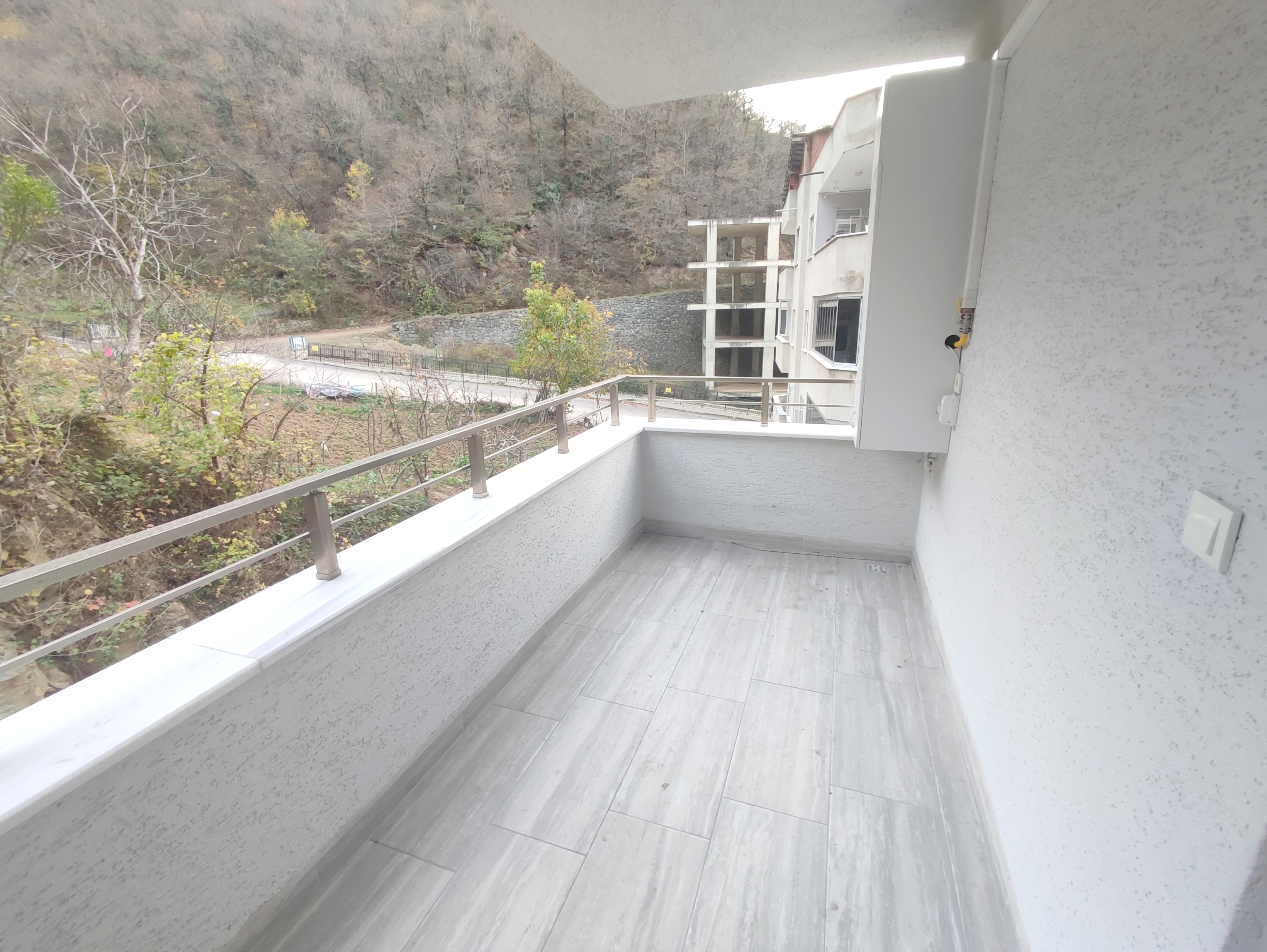 MABEL GAYRİMENKUL MAÇKA FATİH MAH. 2+1 GENİŞ KİRALIK DAİRE