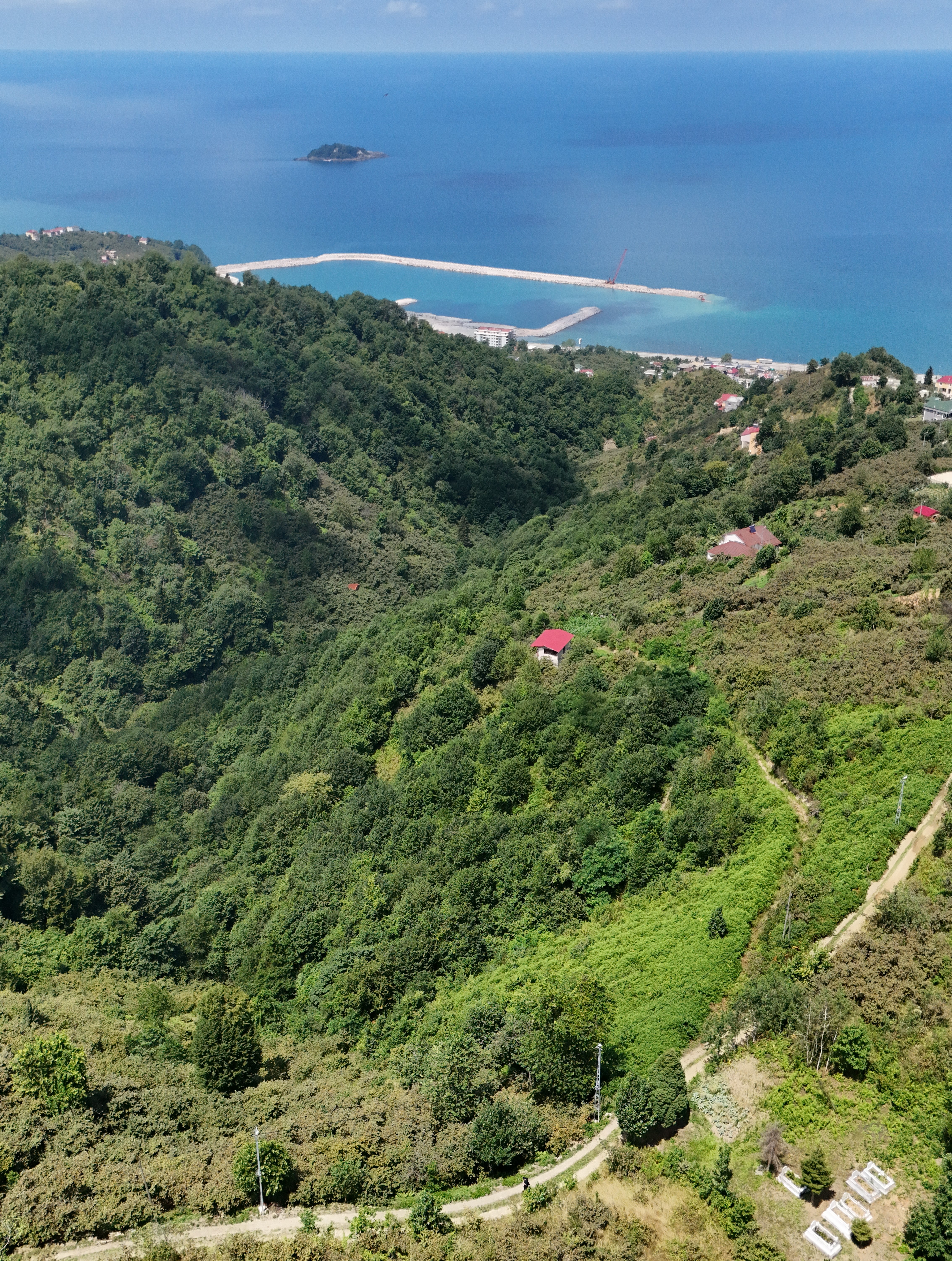 MABEL GAYRİMENKUL KEŞAP GÜNEYKÖY DENİZ MANZARALI VİLLALIK BAHÇE