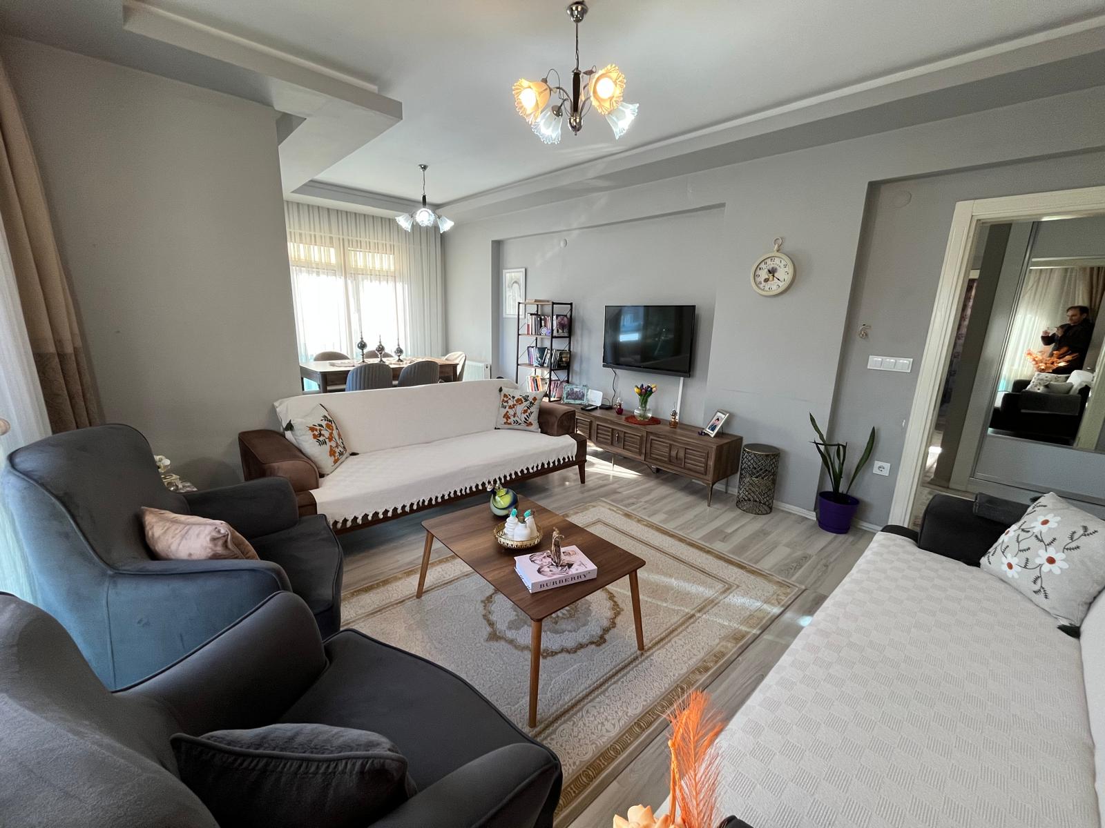 MABEL GAYRİMENKUL-ŞAHİNCİLİ M.-ÇAĞLAYAN SİTESİNDE HAVUZLU 3+1