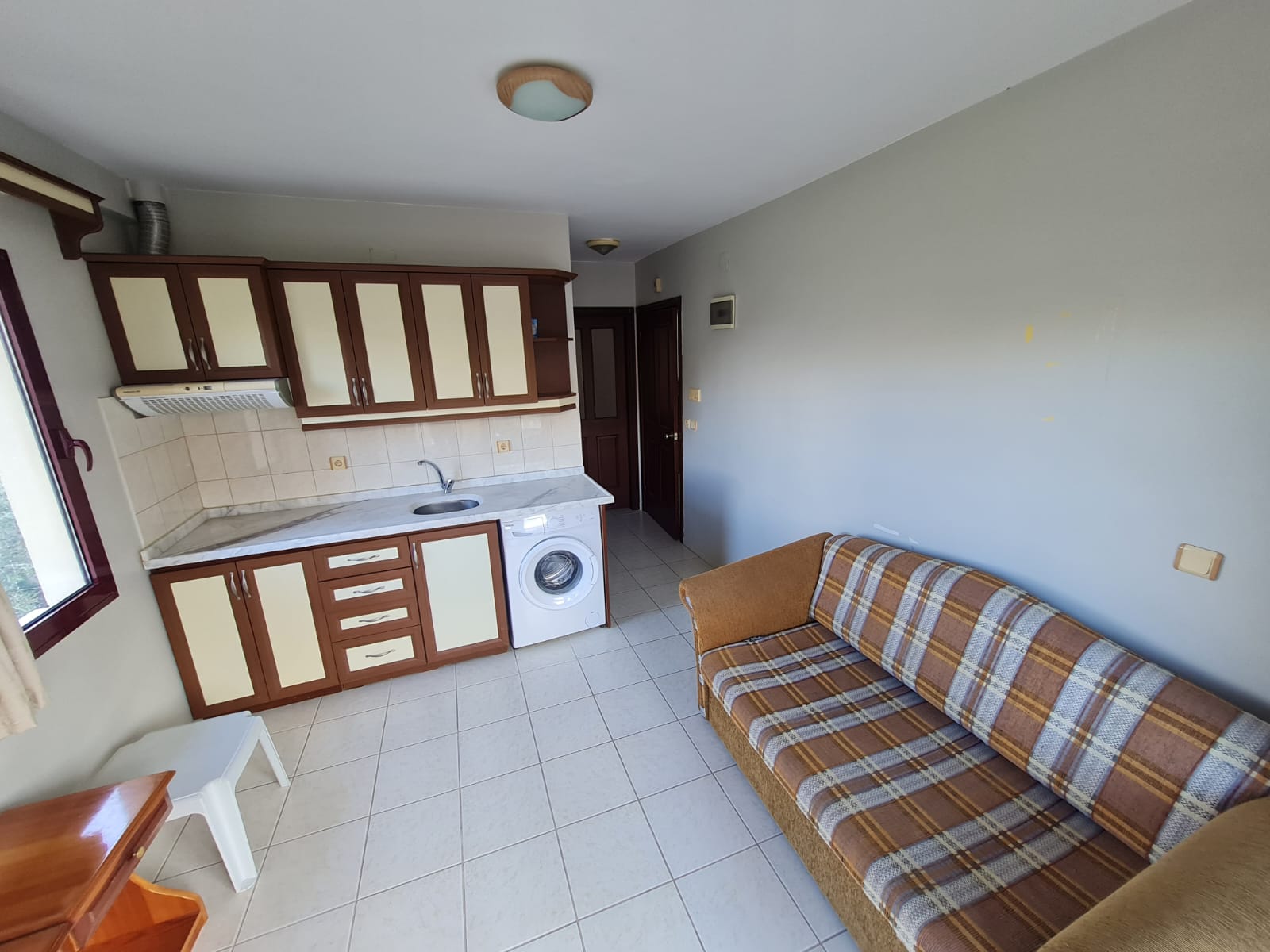 Marmaris İçmeler'de eşyalı bayana kiralık 1+1 daire