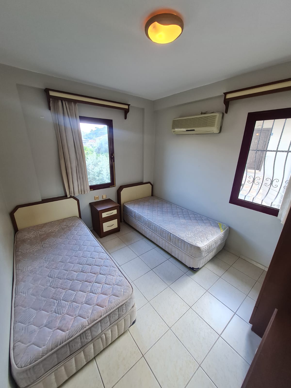 Marmaris İçmeler'de eşyalı bayana kiralık 1+1 daire