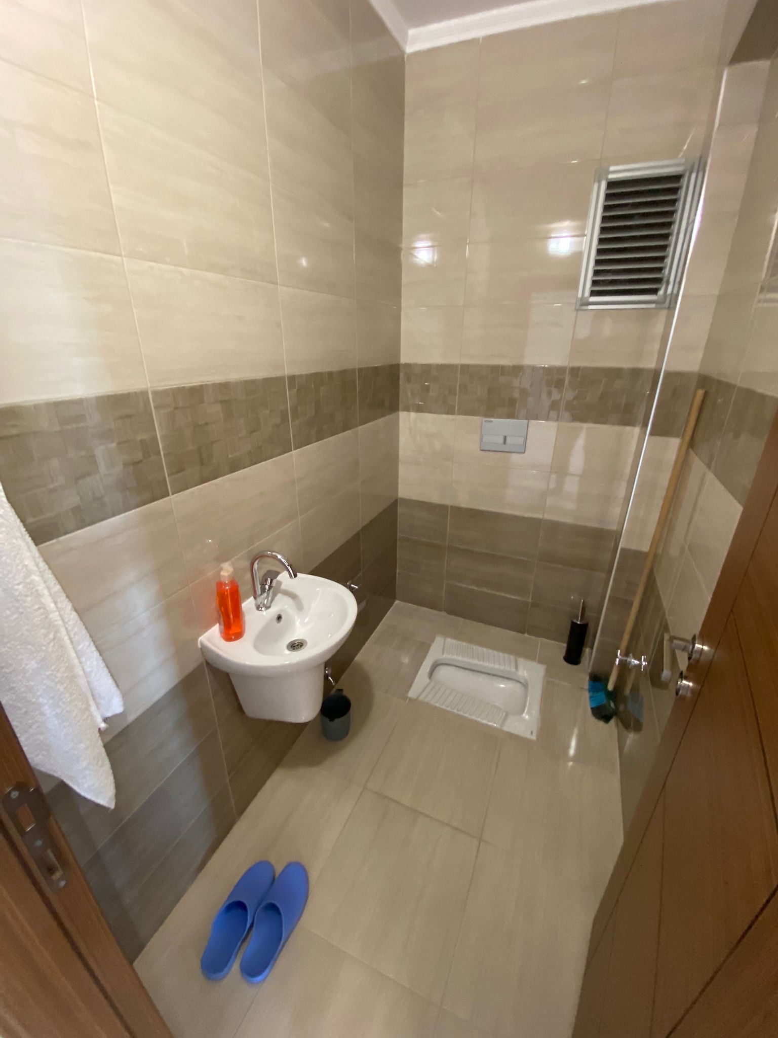 Kaşüstü Mah. satılık  3+1 eşyalı daire