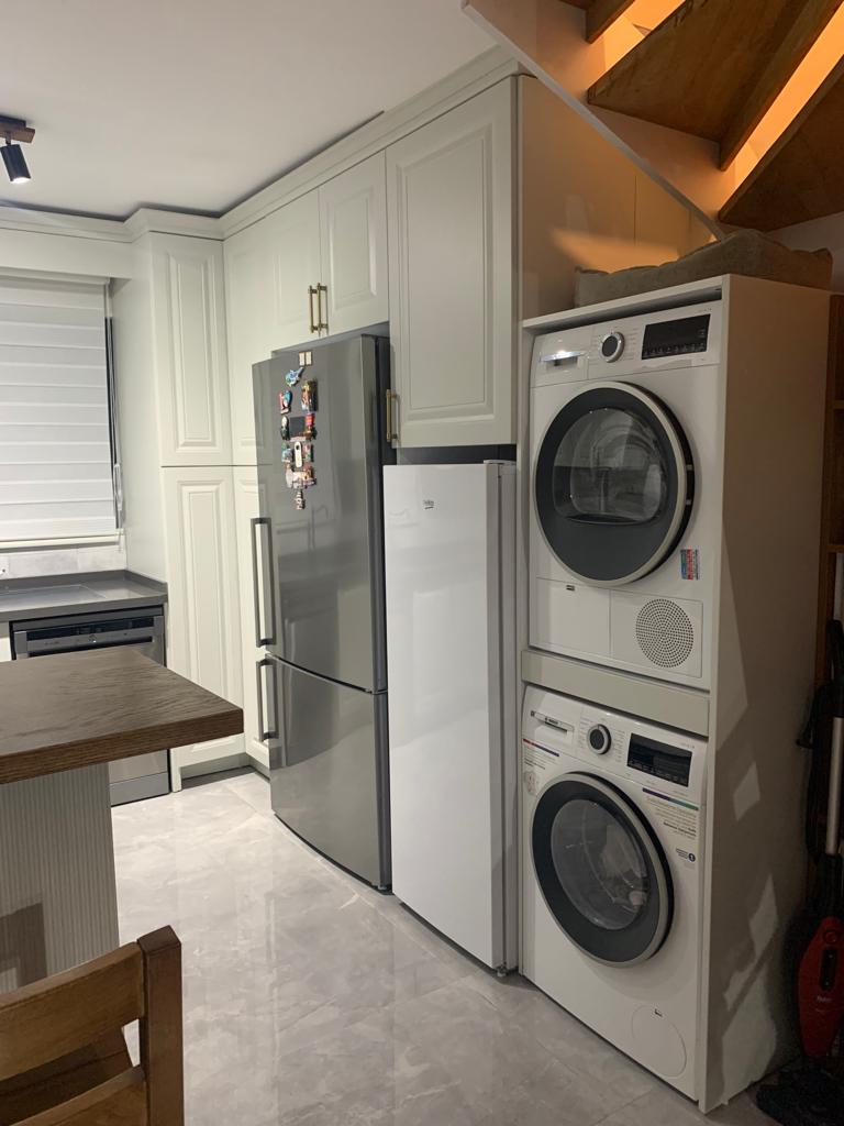 ARMUTALANDA SİTE İÇERİSİNDE MÜSTAKİL GİRİSLİ BAHCE DUBLEKS DAİRE